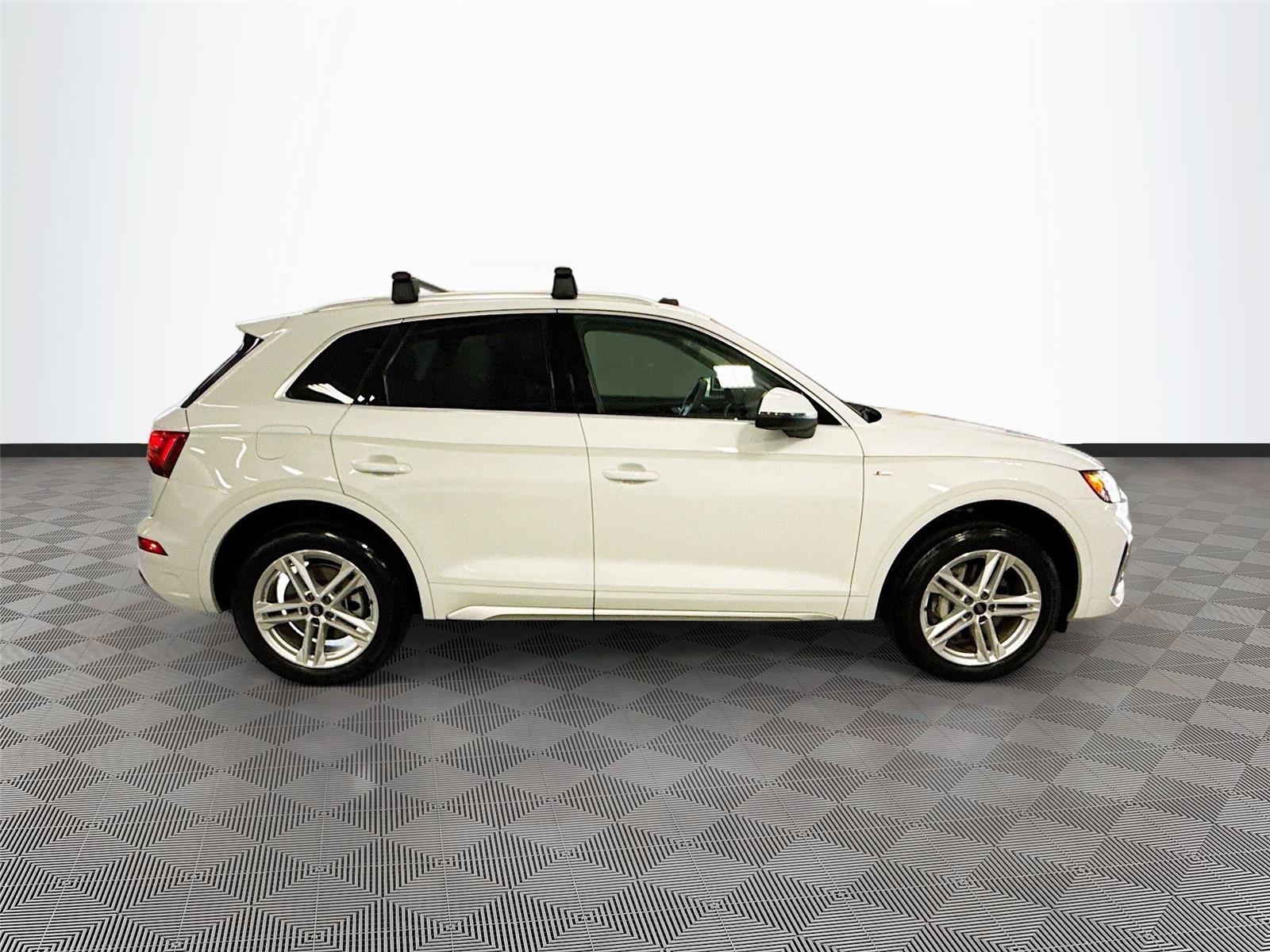 2024 Audi Q5 S line Premium Plus