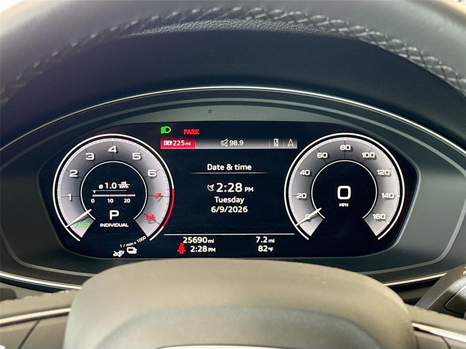 2024 Audi Q5 S line Premium Plus