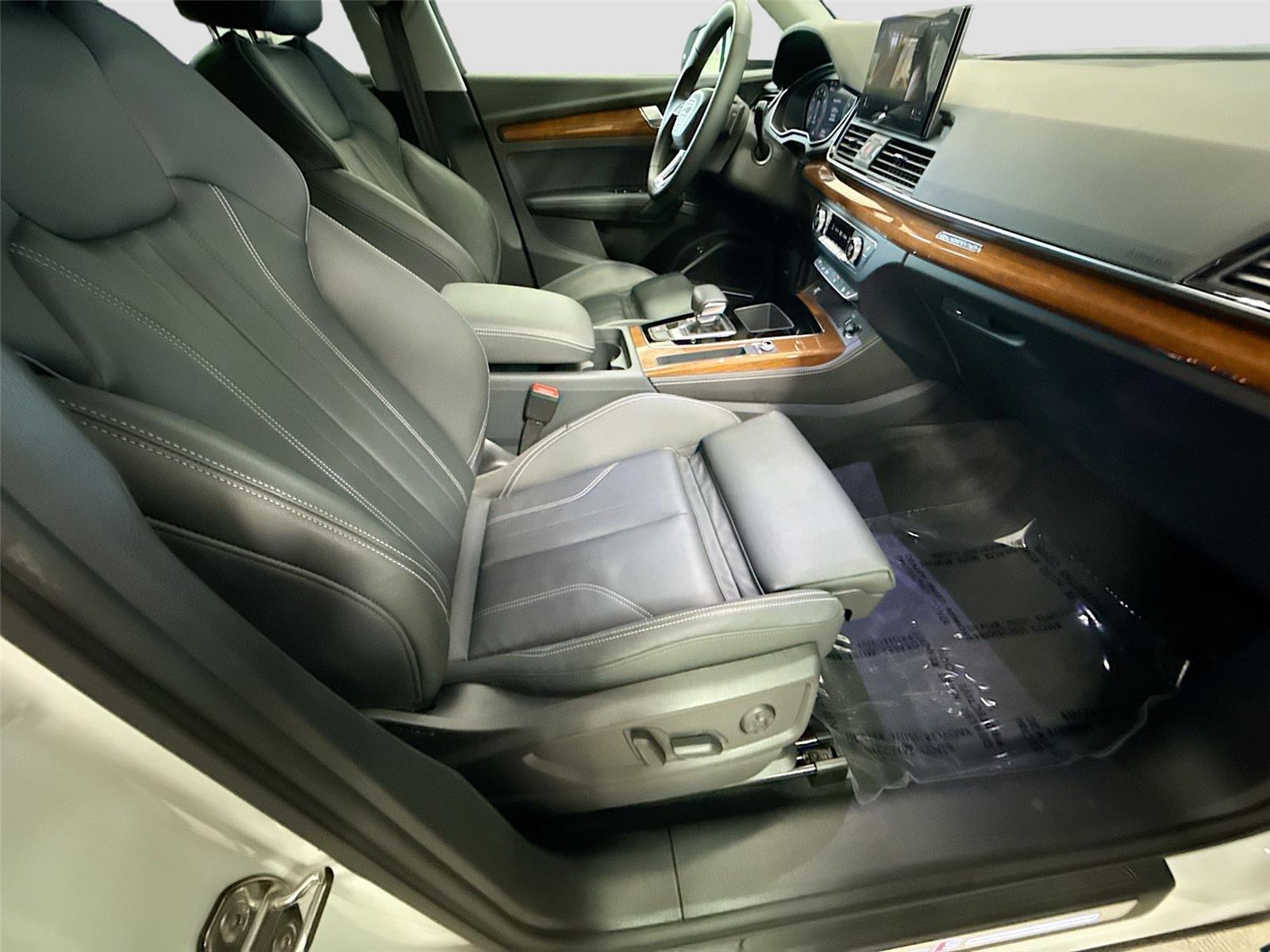 2024 Audi Q5 S line Premium Plus