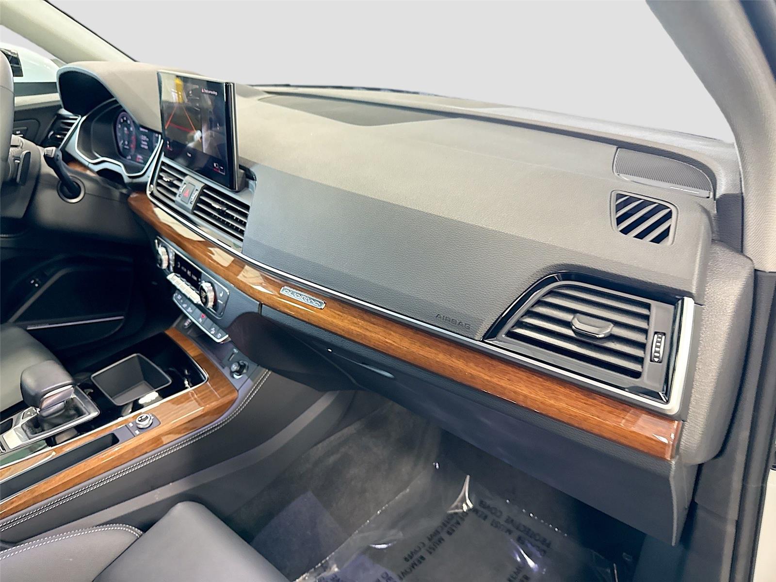 2024 Audi Q5 S line Premium Plus