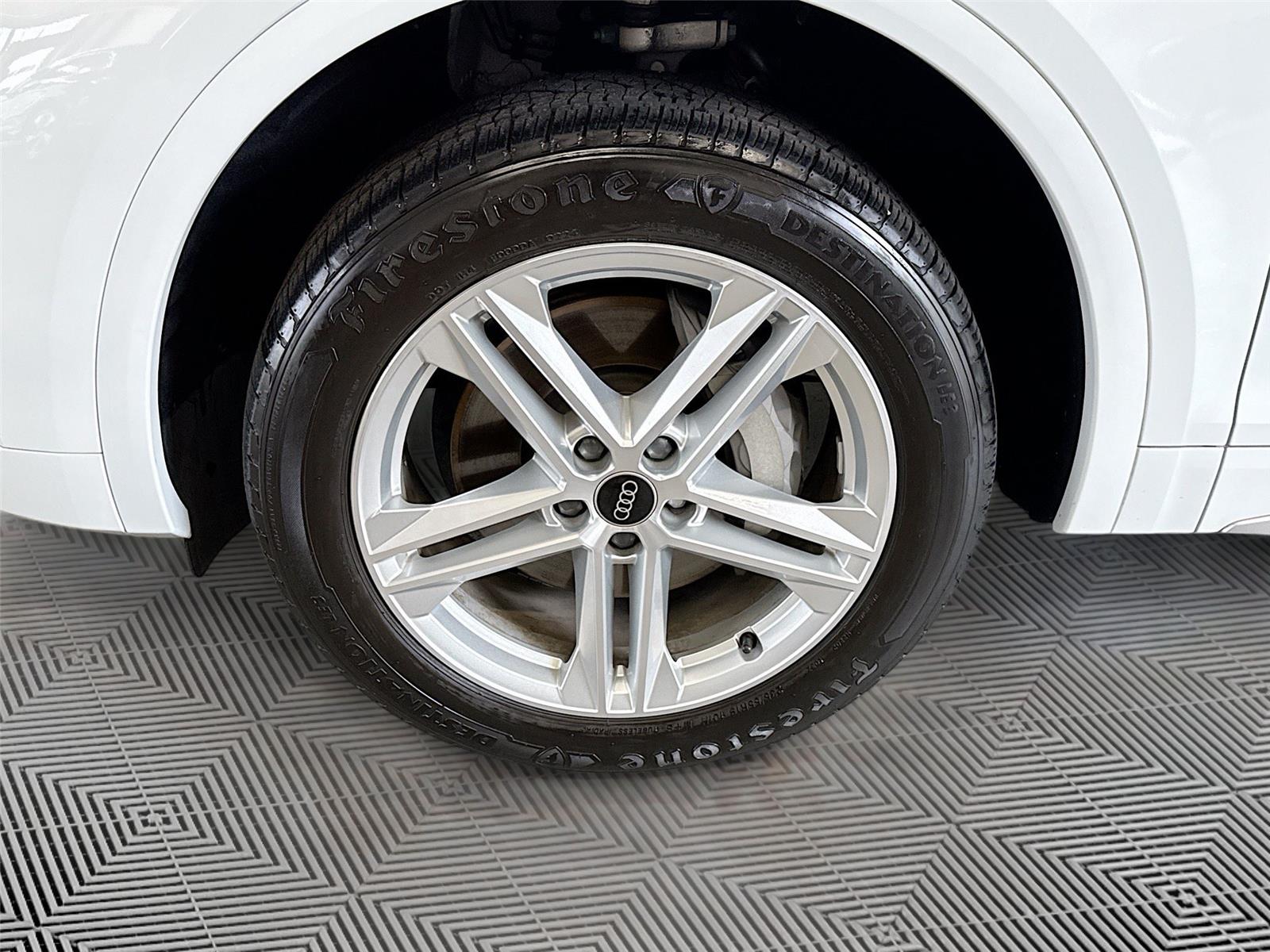 2024 Audi Q5 S line Premium Plus