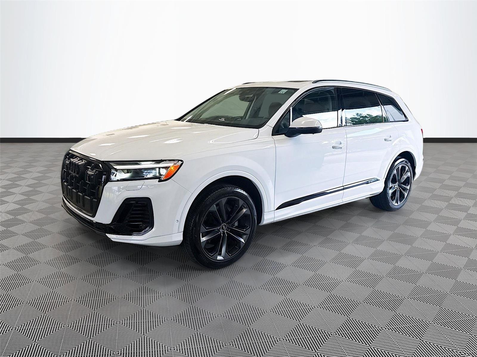 2025 Audi Q7 Premium Plus