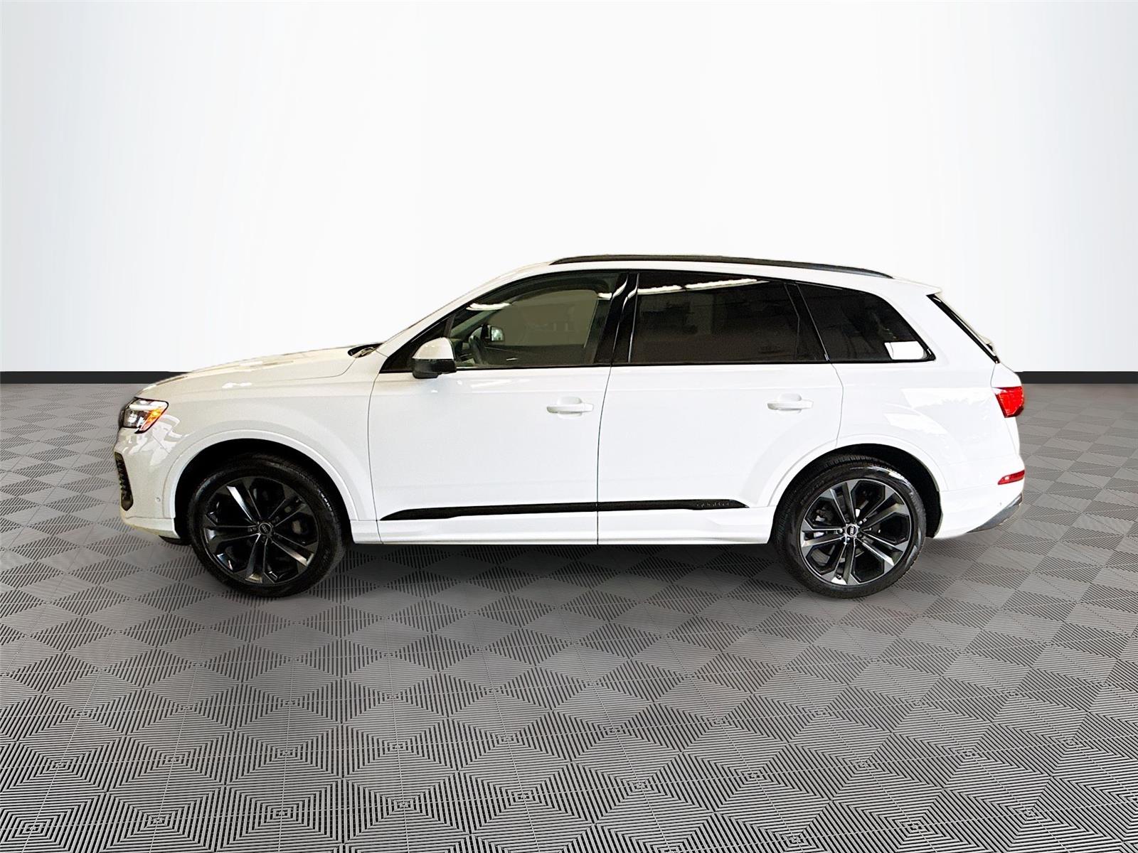 2025 Audi Q7 Premium Plus