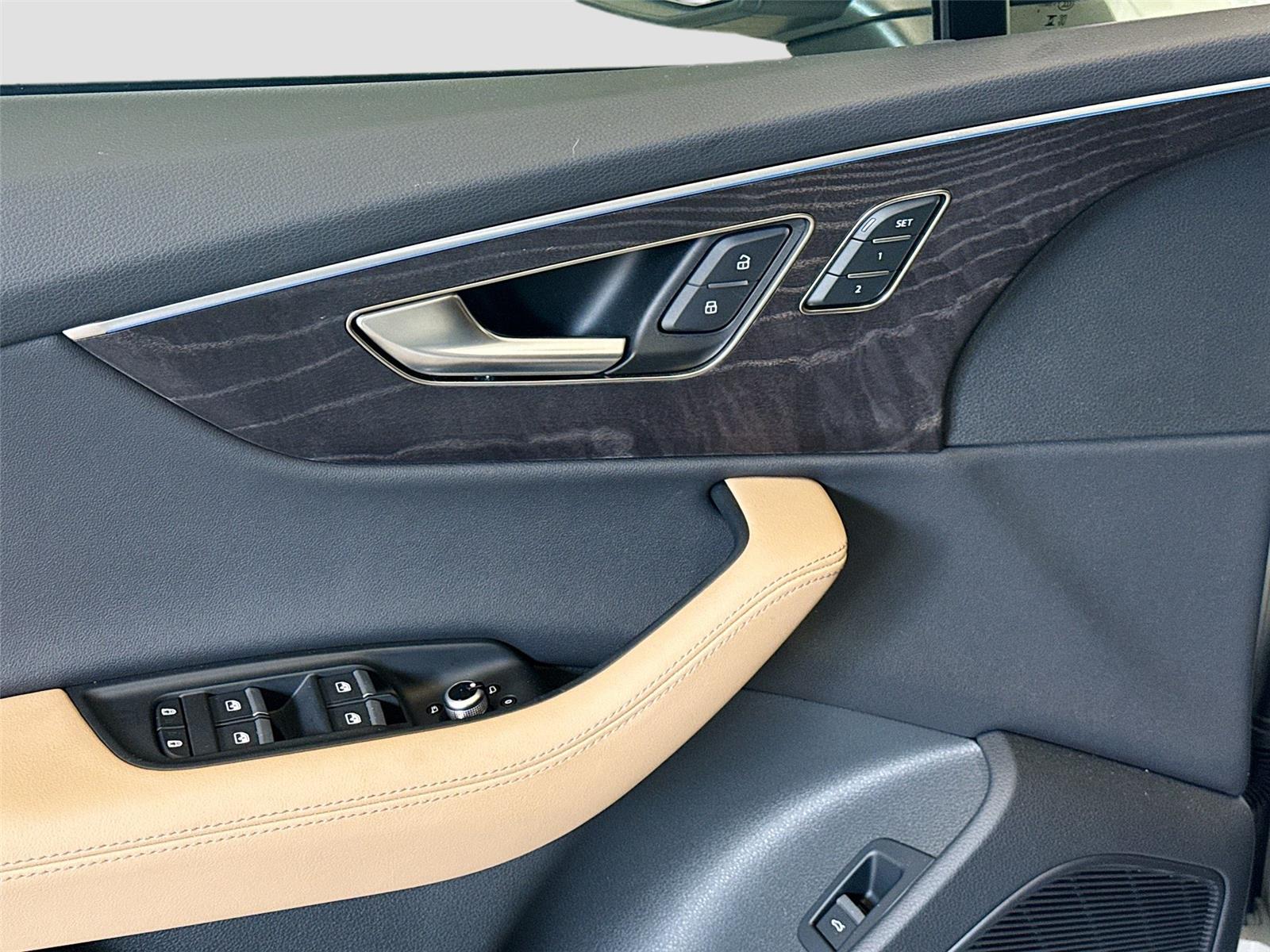 2025 Audi Q7 Premium Plus