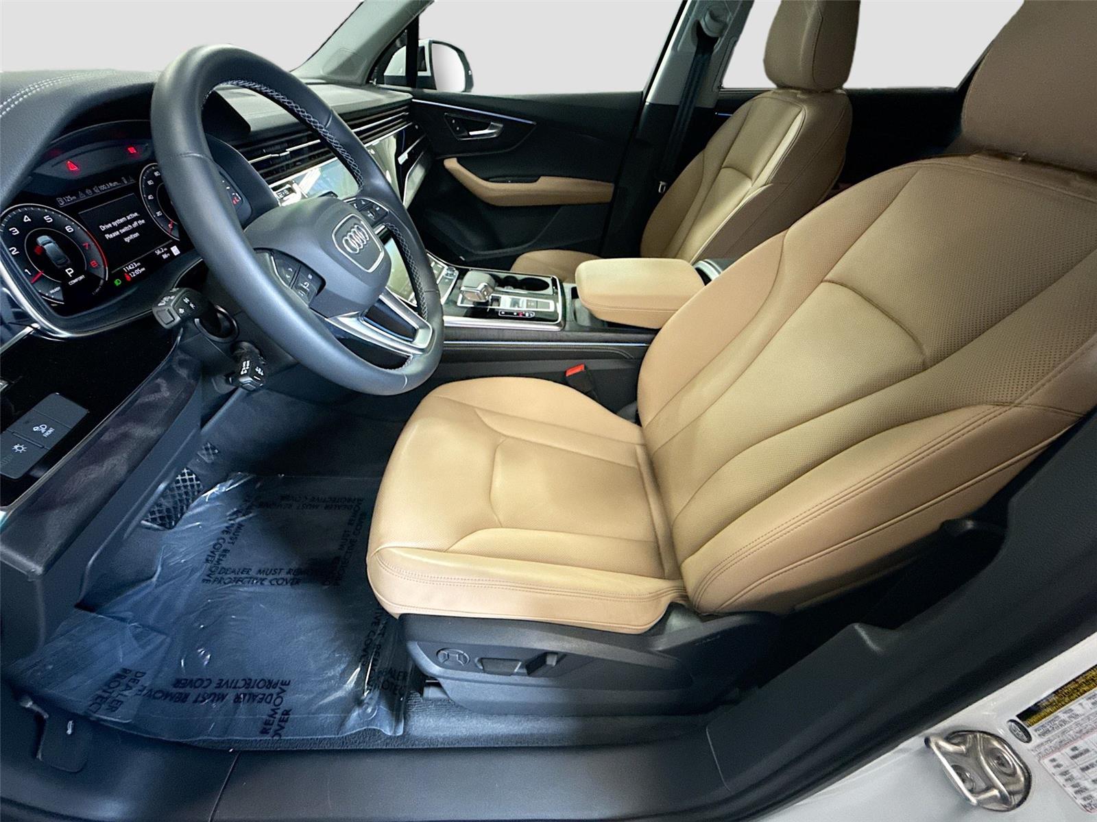 2025 Audi Q7 Premium Plus