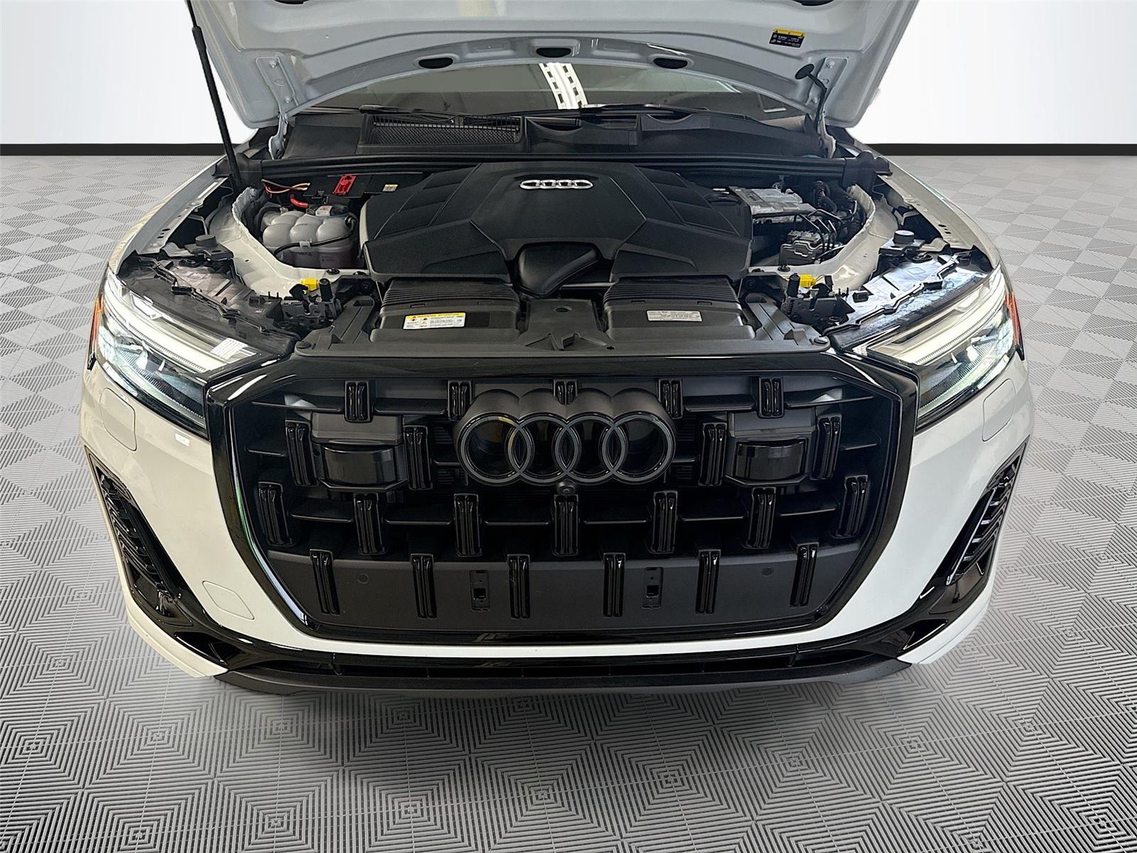 2025 Audi Q7 Premium Plus