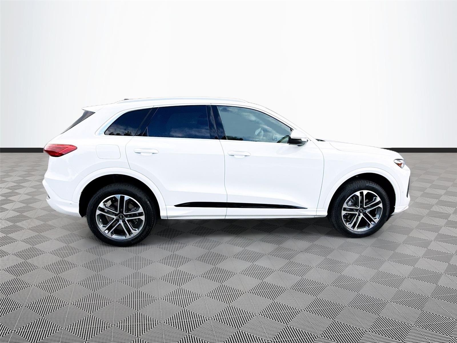 2026 Audi Q5 Premium