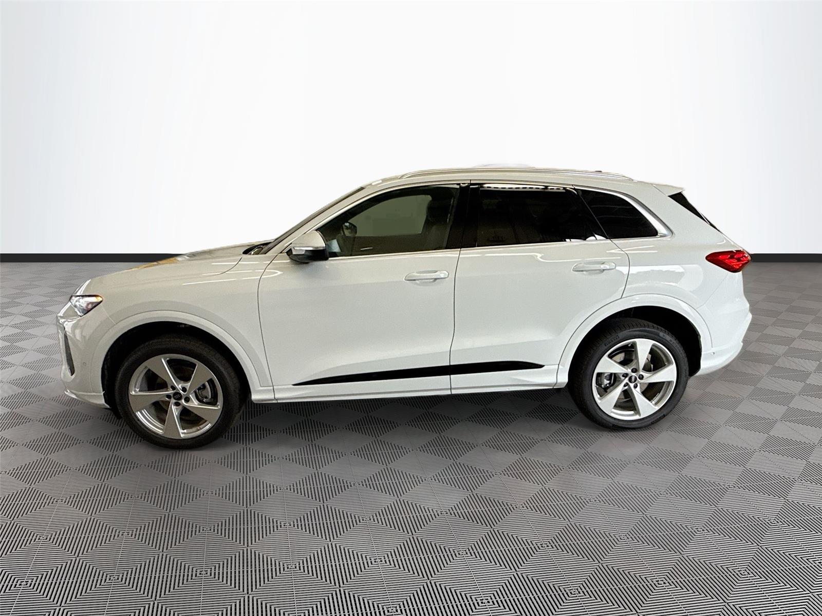 2026 Audi Q5 Premium Plus