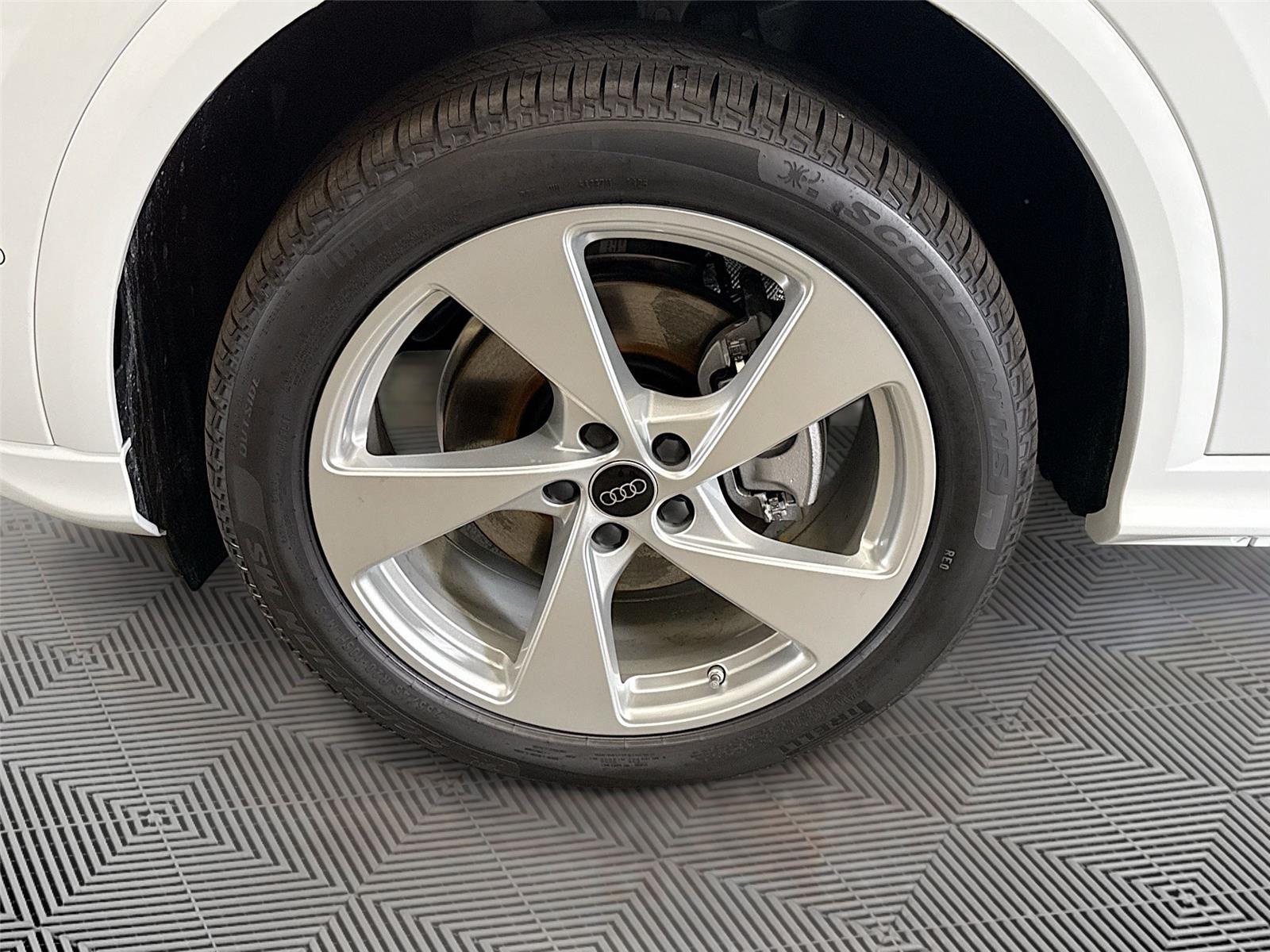 2026 Audi Q5 Premium Plus