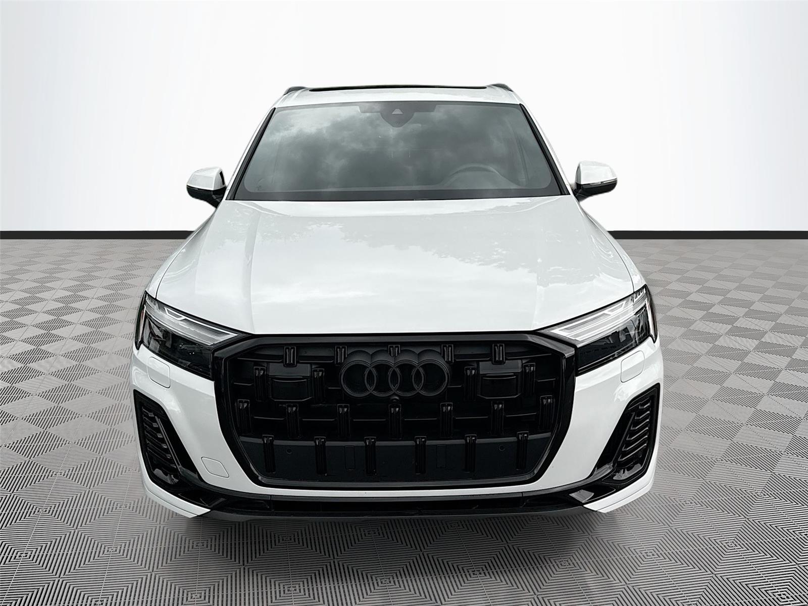 2025 Audi Q7 Premium Plus