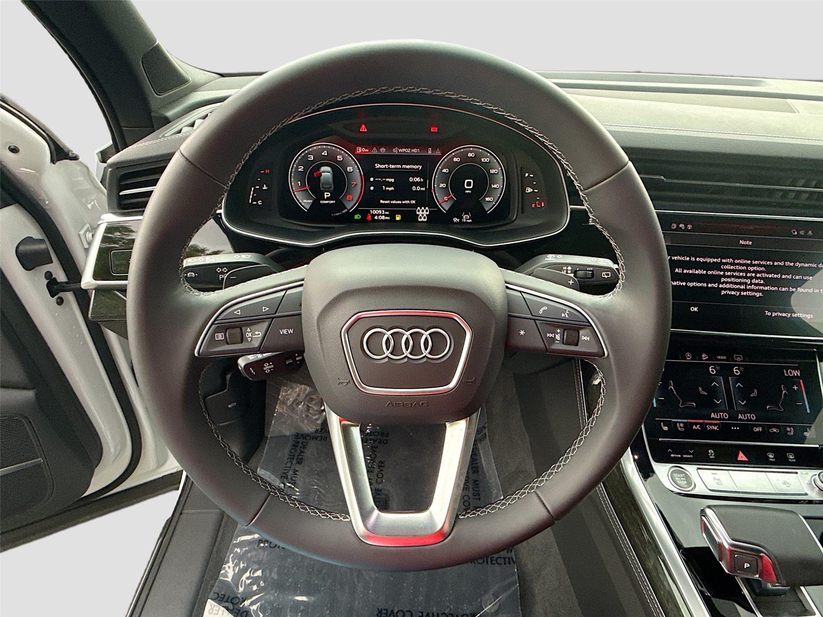 2025 Audi Q7 Premium Plus