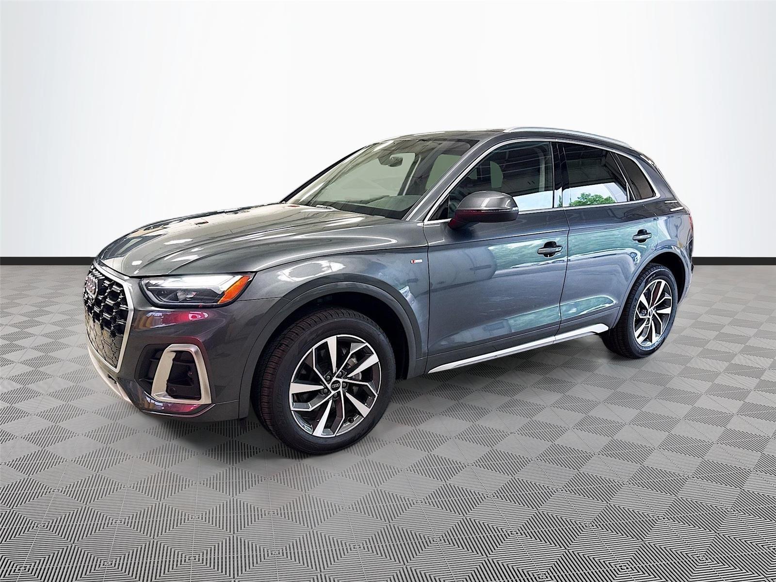 2023 Audi Q5 S line Premium Plus