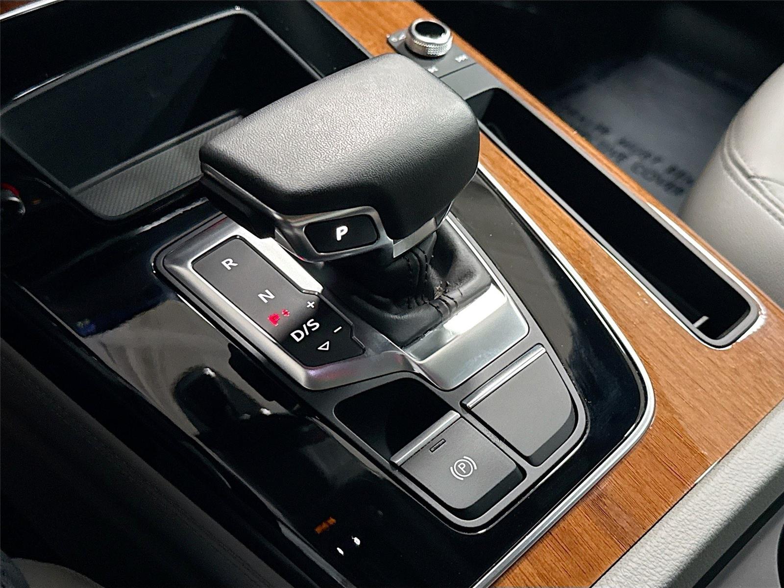 2023 Audi Q5 S line Premium Plus