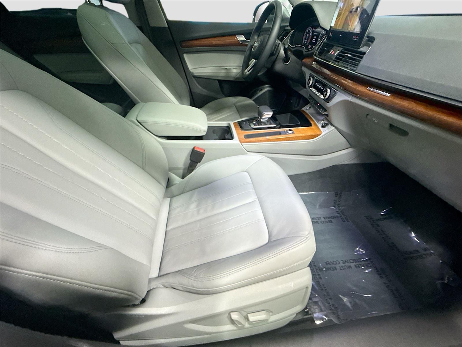 2023 Audi Q5 S line Premium Plus