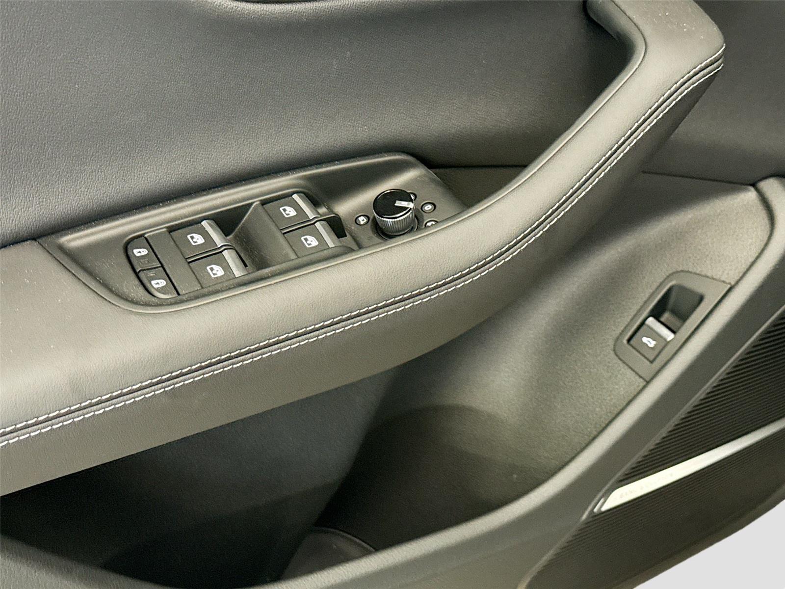 2026 Audi Q7 Premium Plus