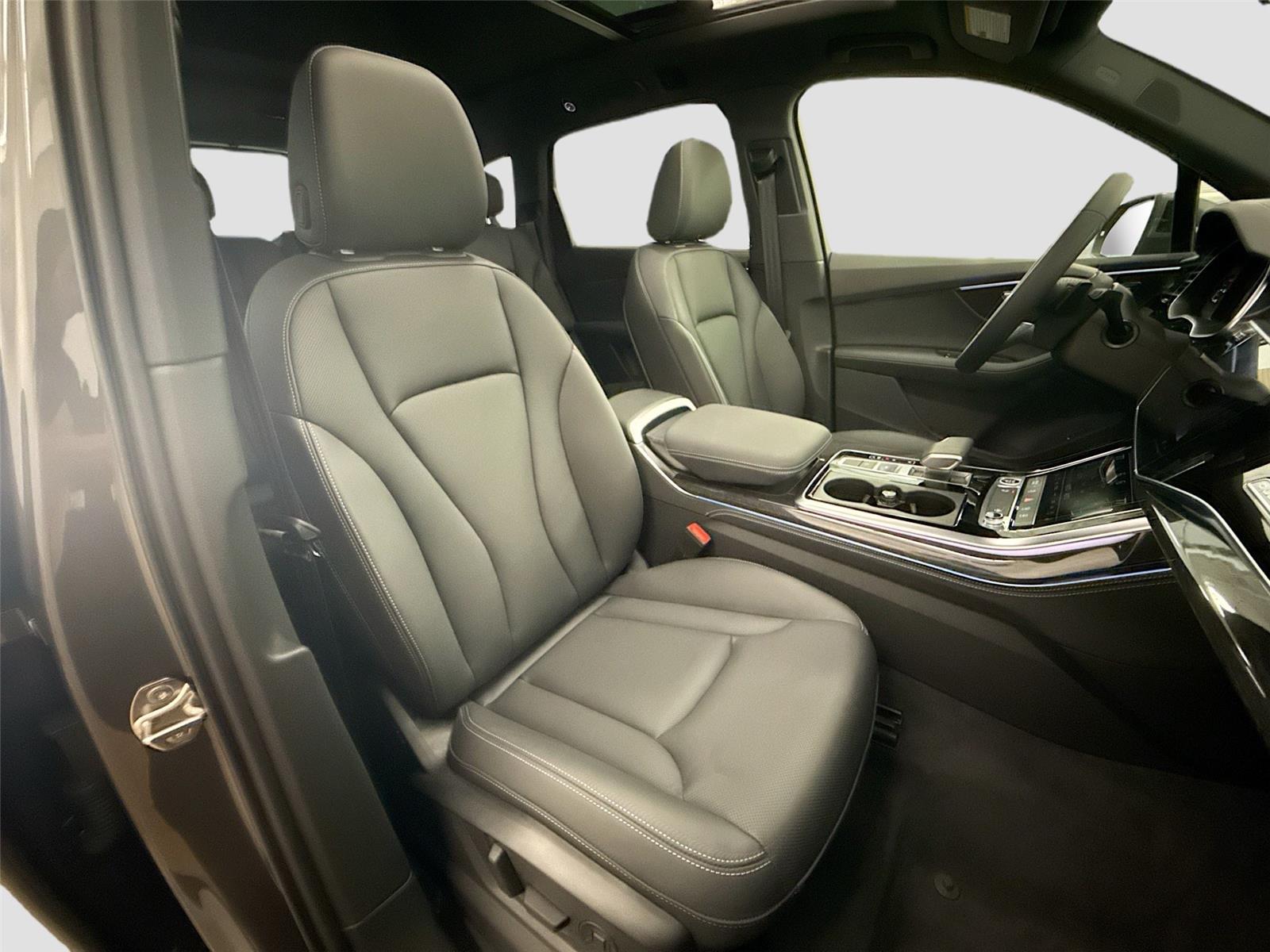 2026 Audi Q7 Premium Plus