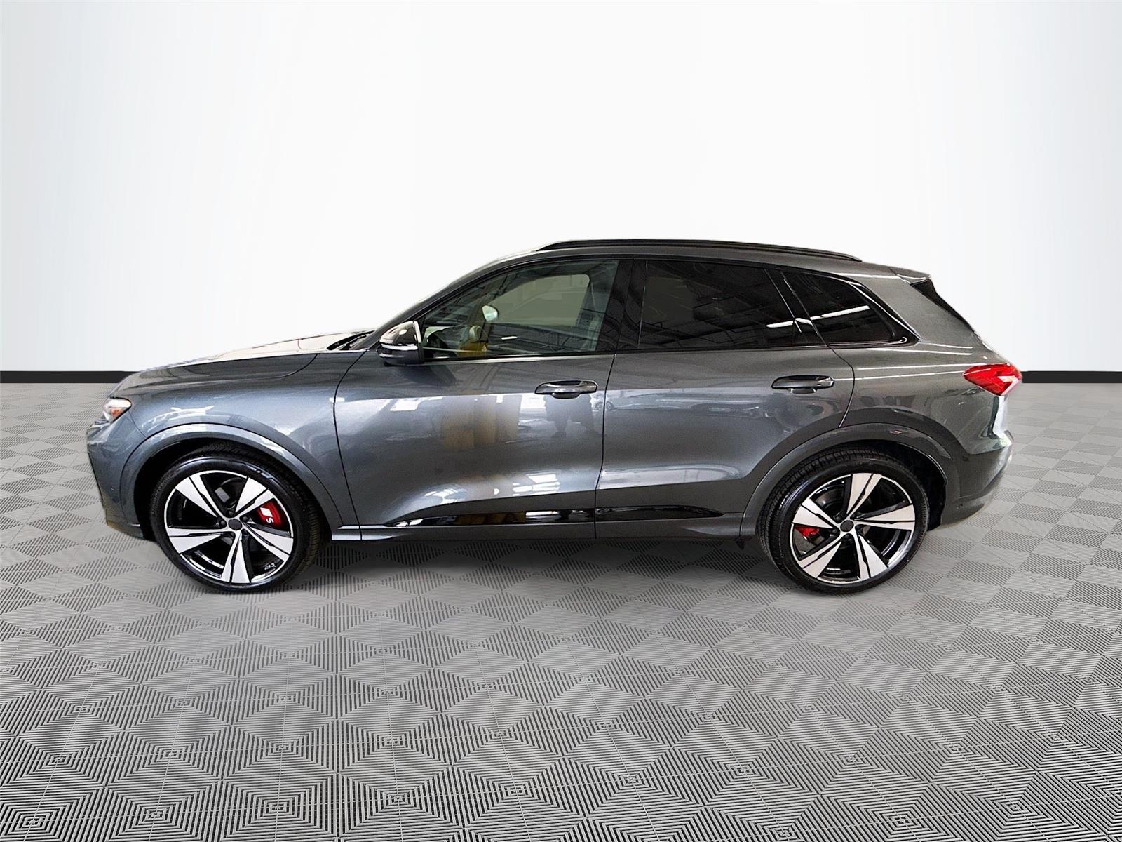 2026 Audi SQ5 Premium Plus