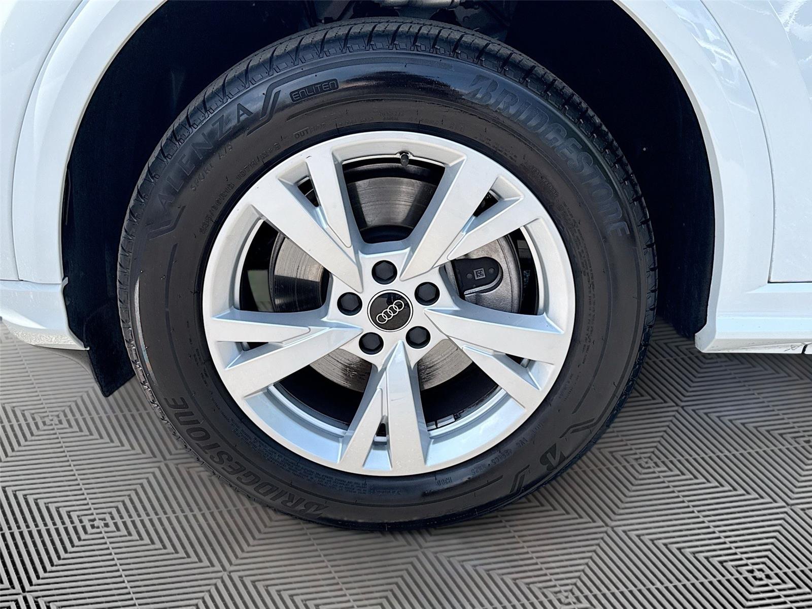 2025 Audi Q5 Premium