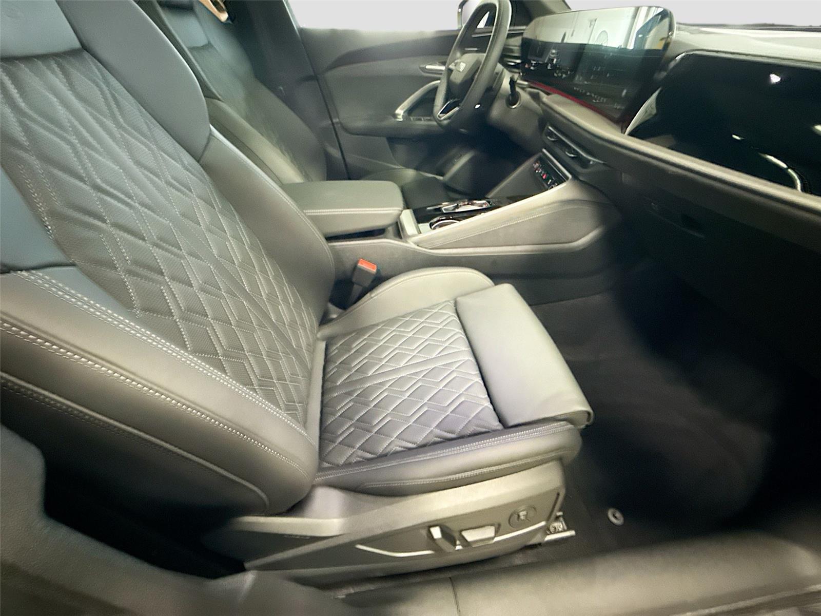 2026 Audi SQ5 Premium Plus