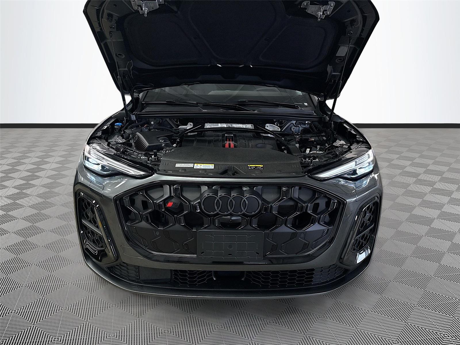2026 Audi SQ5 Premium Plus
