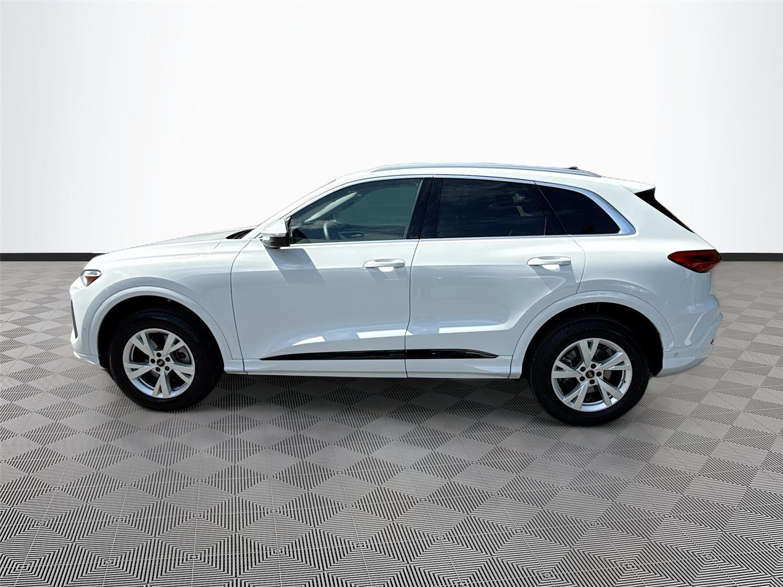 2025 Audi Q5 Premium