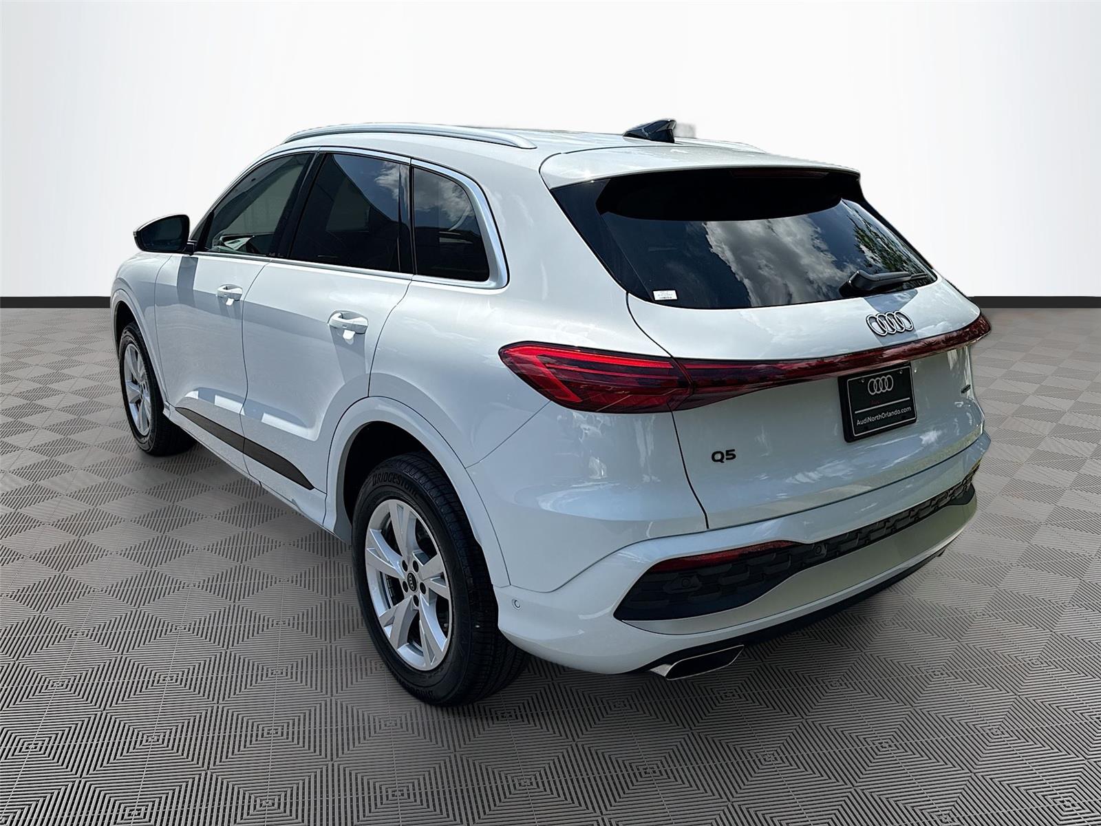 2025 Audi Q5 Premium