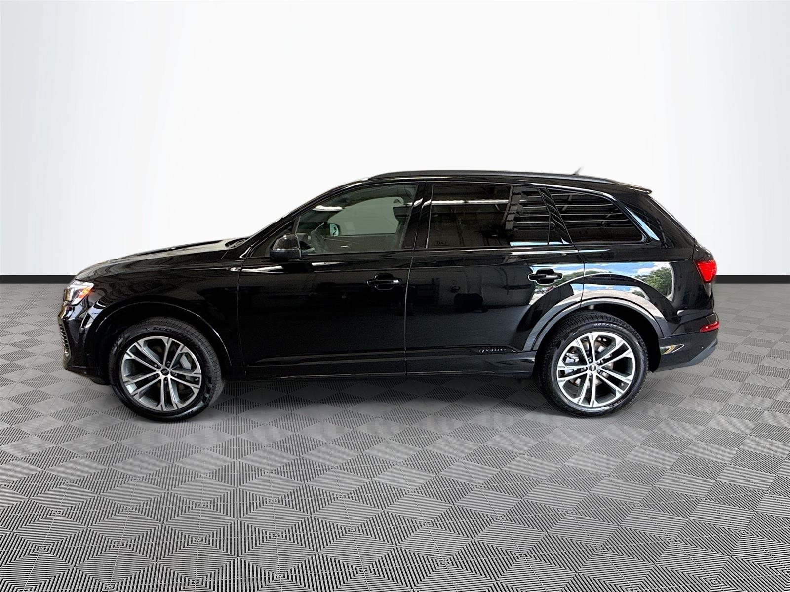 2026 Audi Q7 Premium