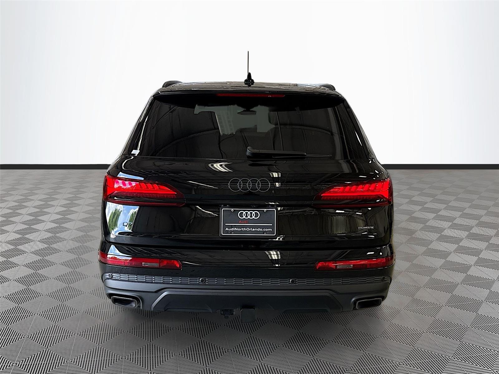 2026 Audi Q7 Premium