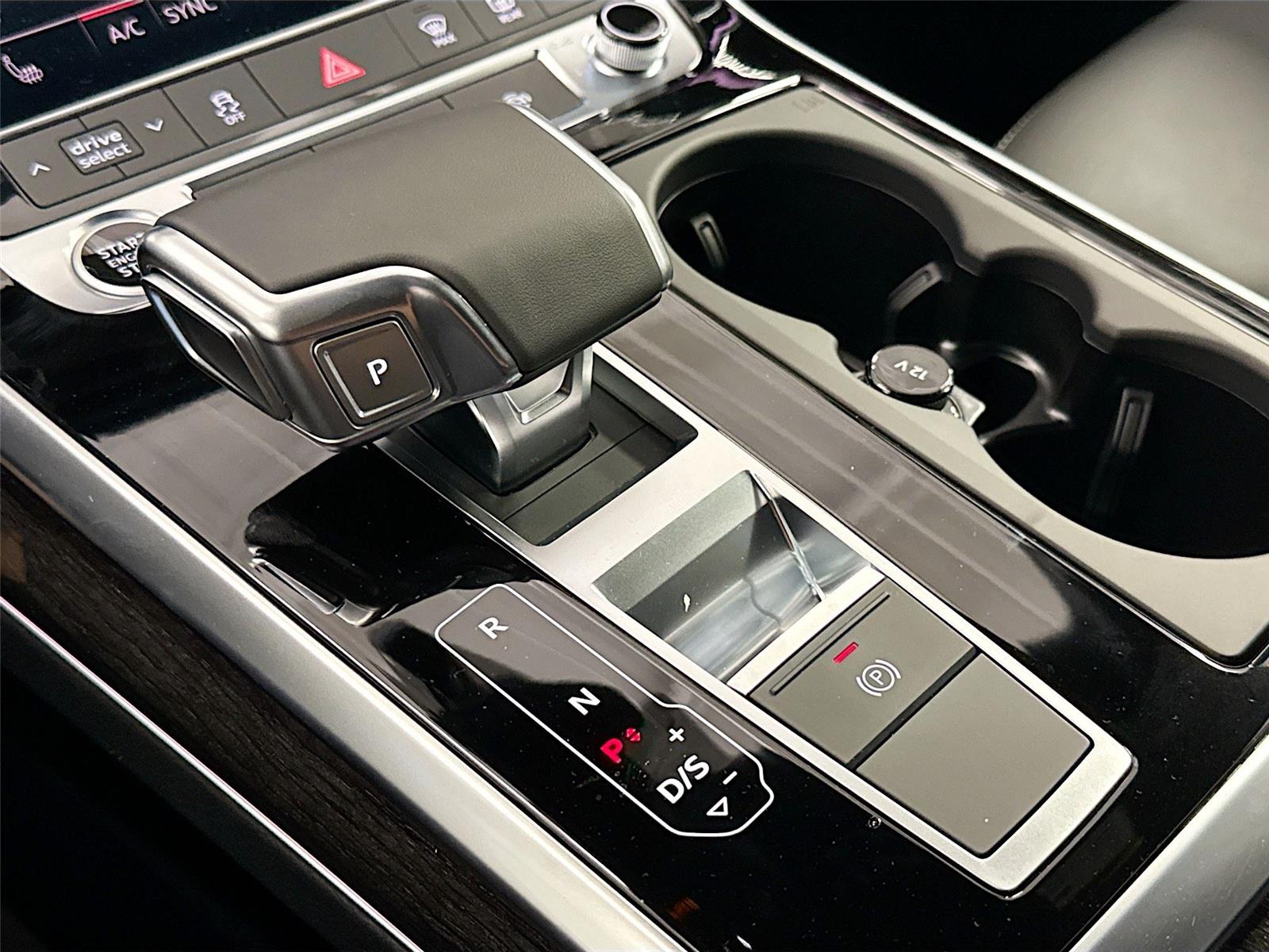 2026 Audi Q7 Premium