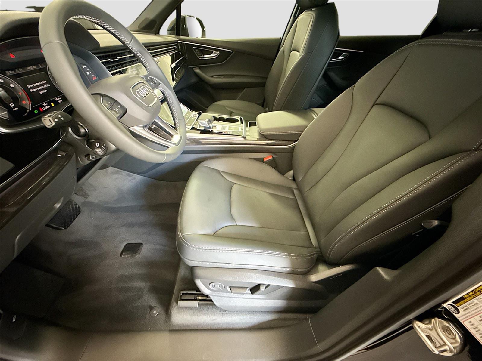 2026 Audi Q7 Premium