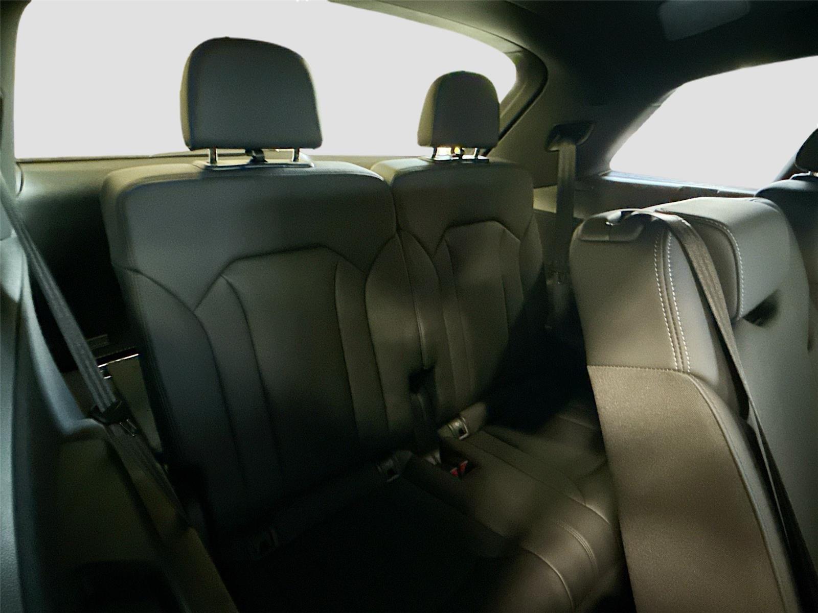 2026 Audi Q7 Premium