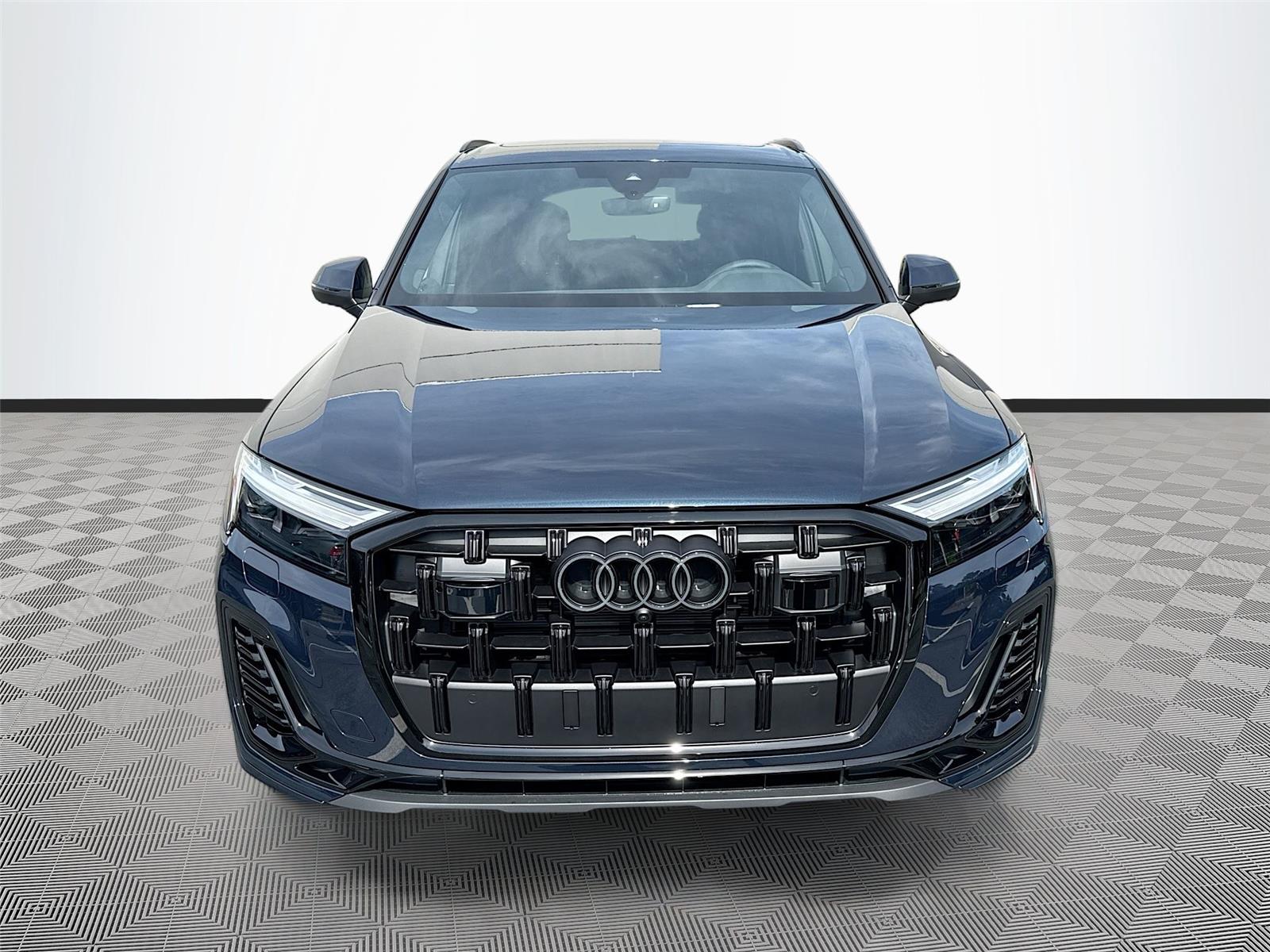 2026 Audi Q7 Premium