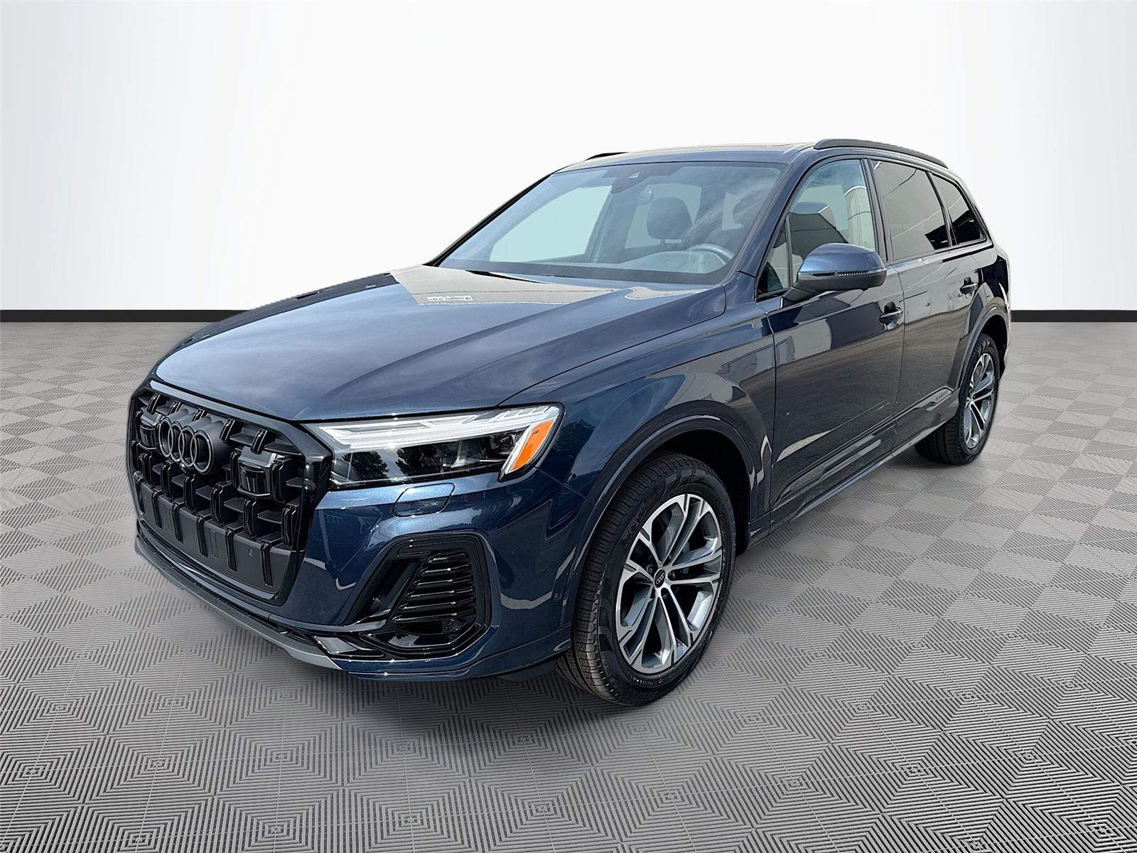 2026 Audi Q7 Premium
