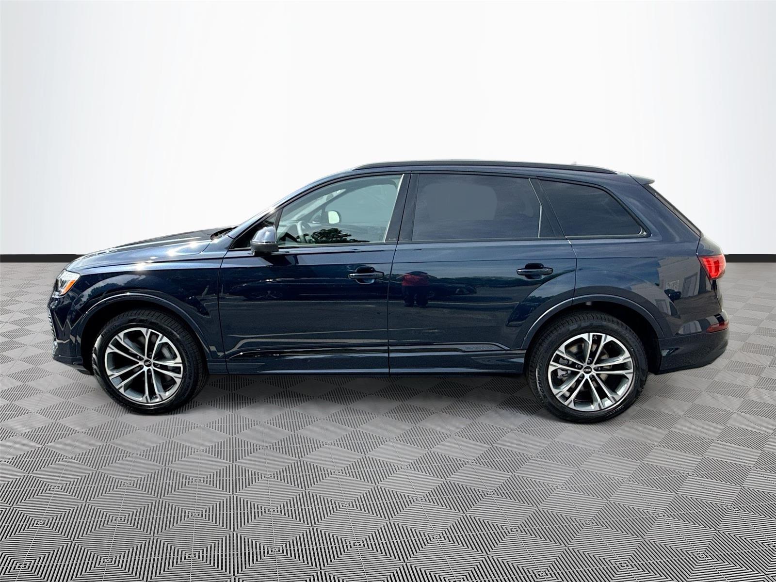 2026 Audi Q7 Premium