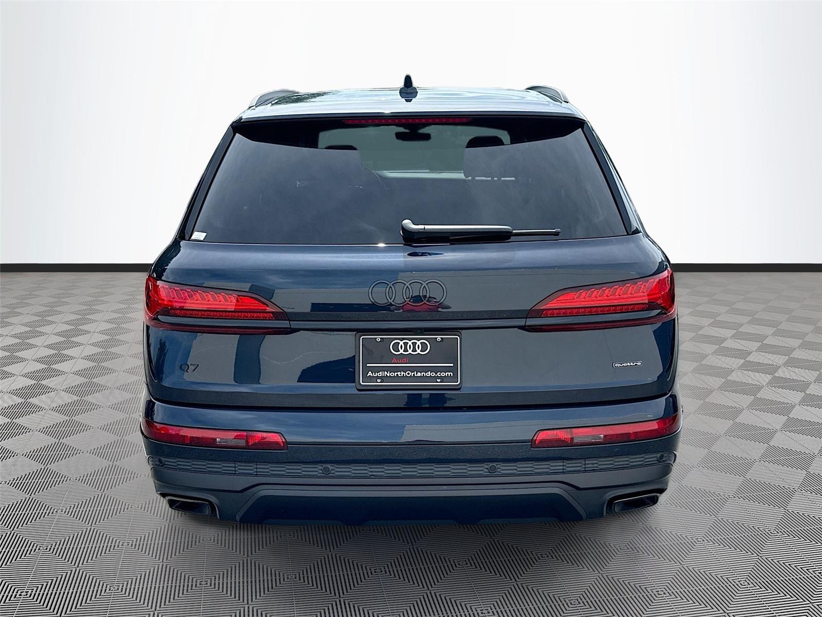 2026 Audi Q7 Premium