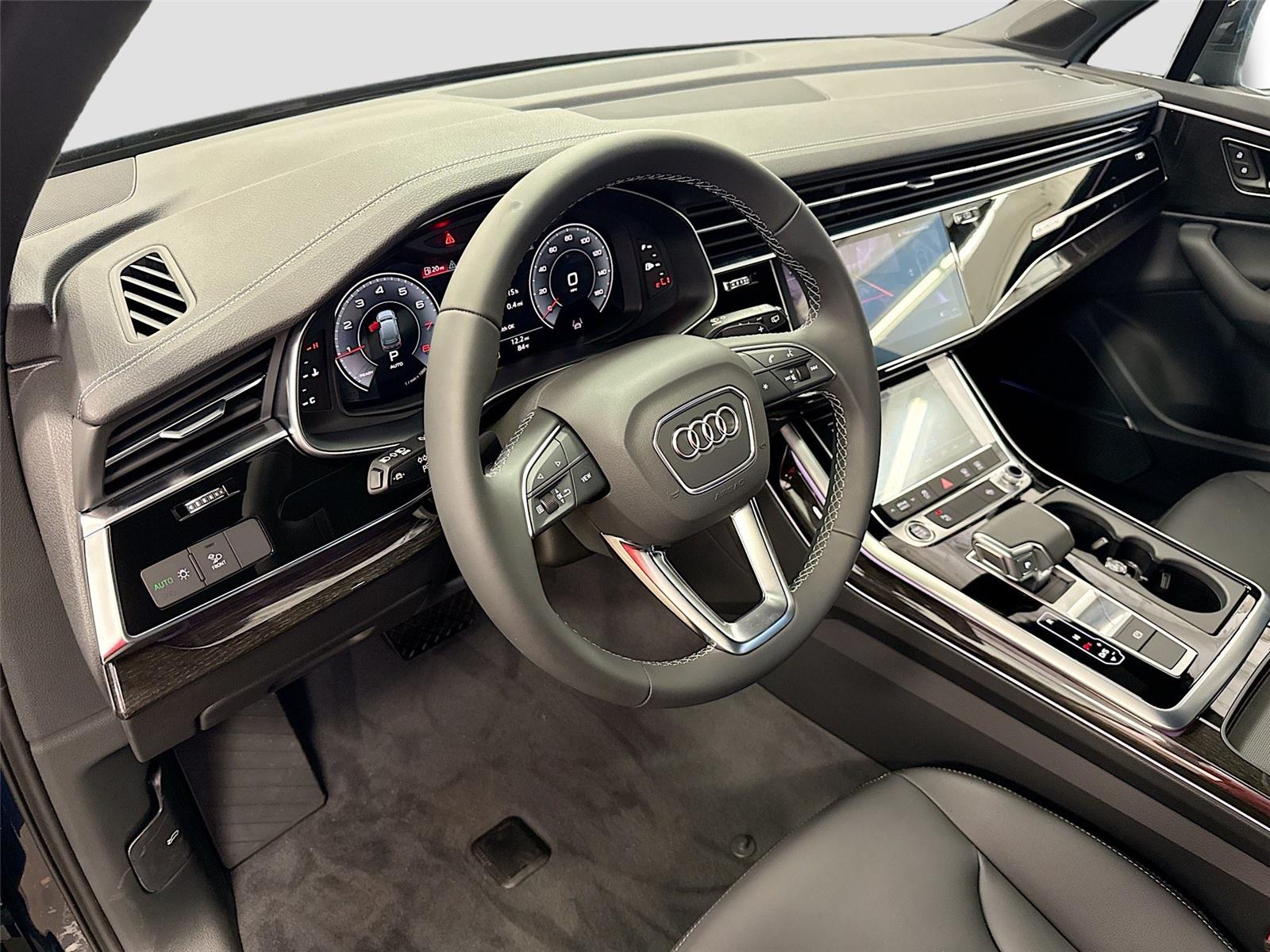 2026 Audi Q7 Premium