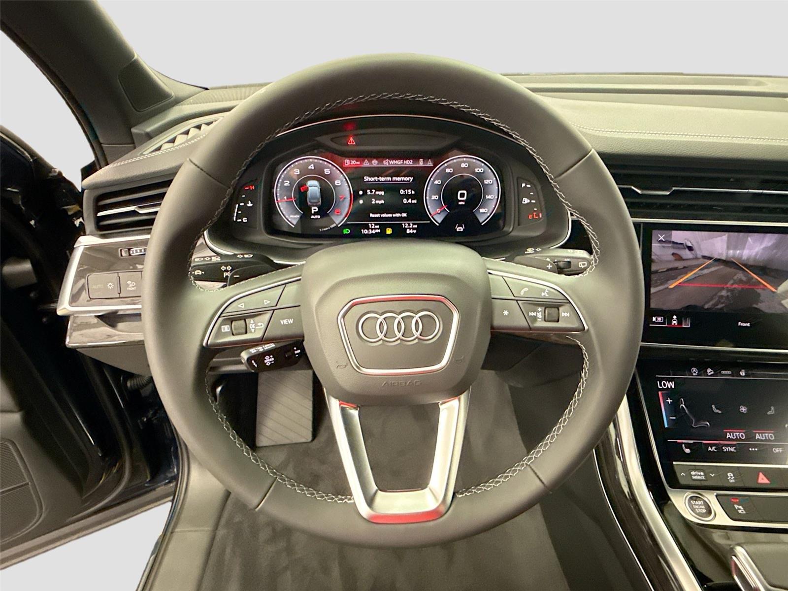 2026 Audi Q7 Premium