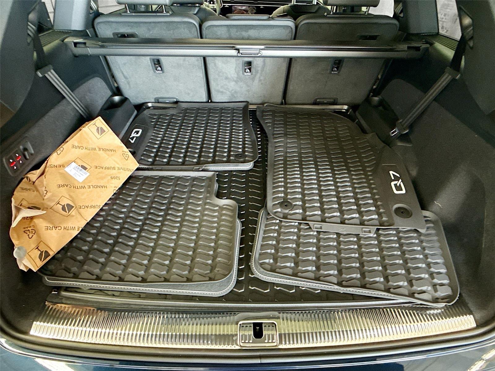 2026 Audi Q7 Premium