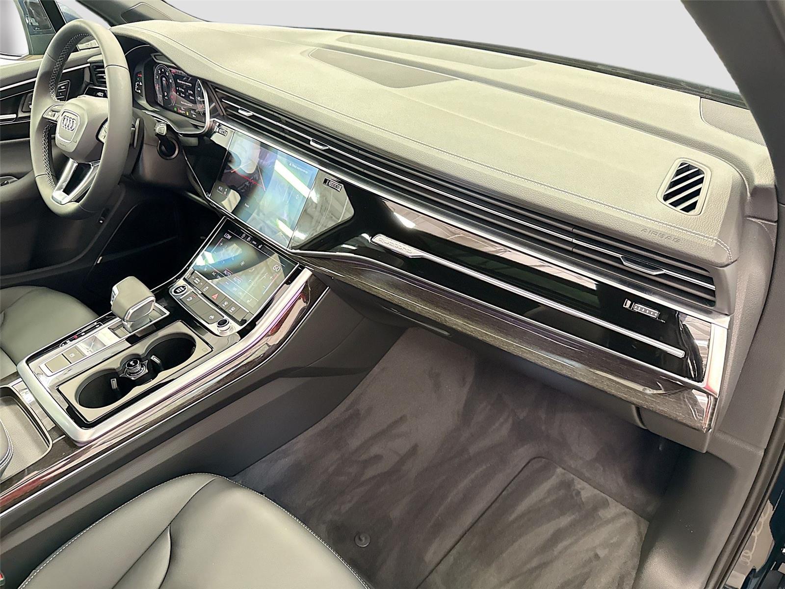 2026 Audi Q7 Premium