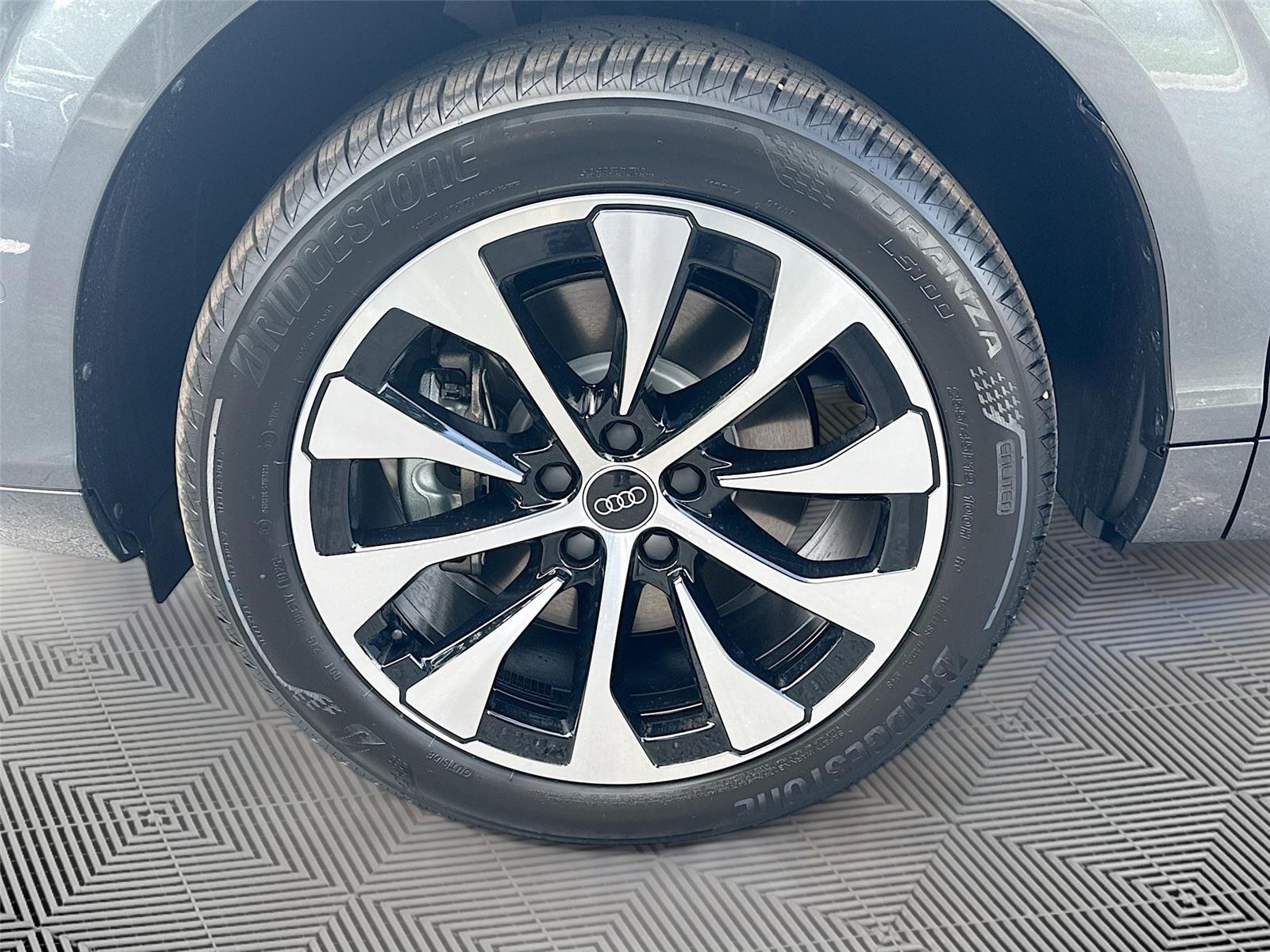 2026 Audi Q3 S line
