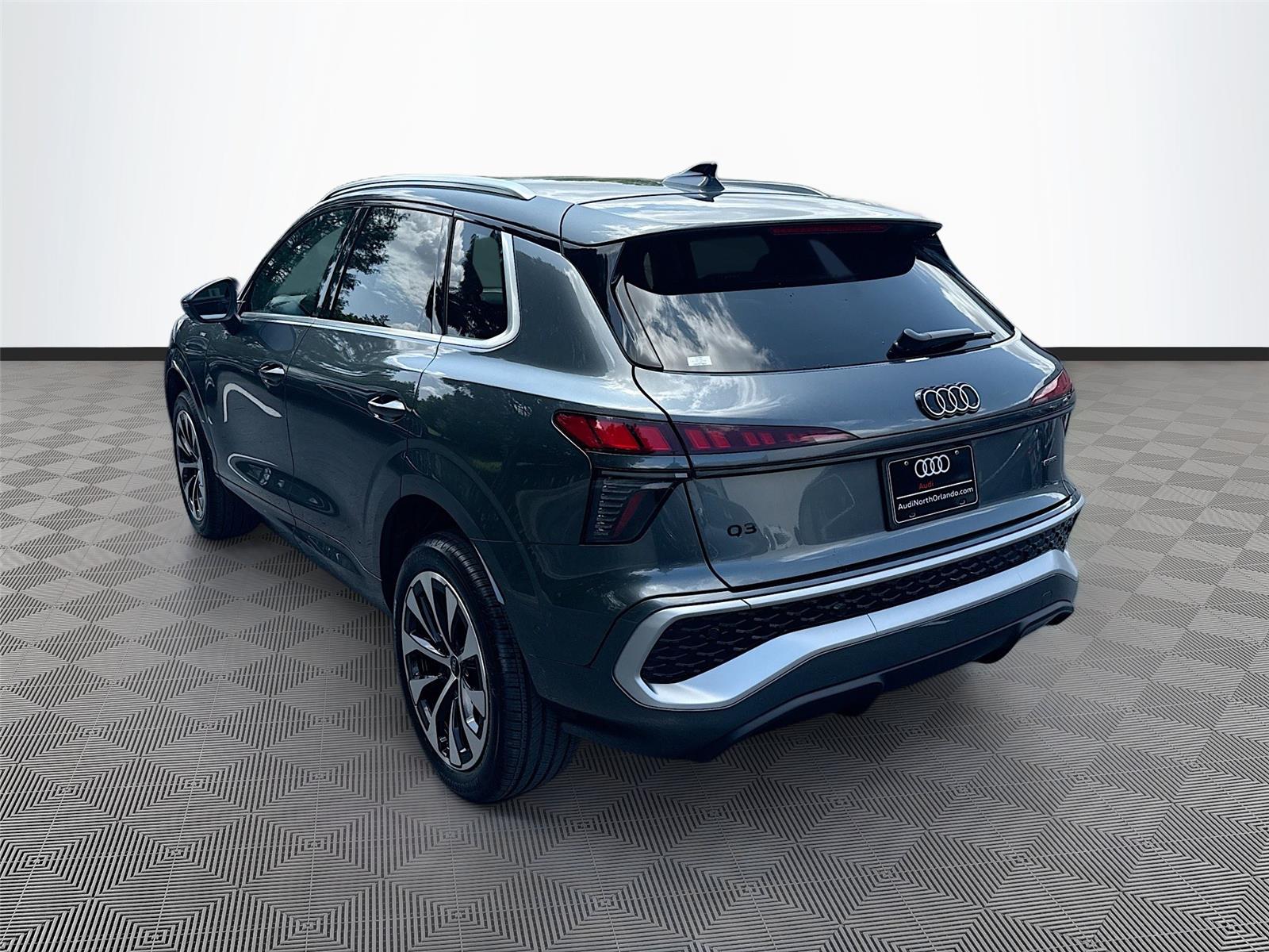 2026 Audi Q3 S line