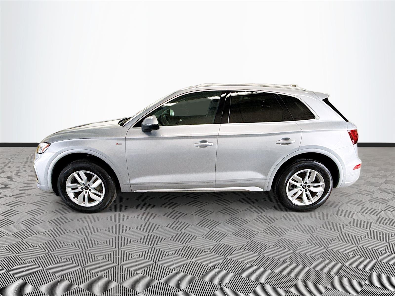 2023 Audi Q5 S line Premium