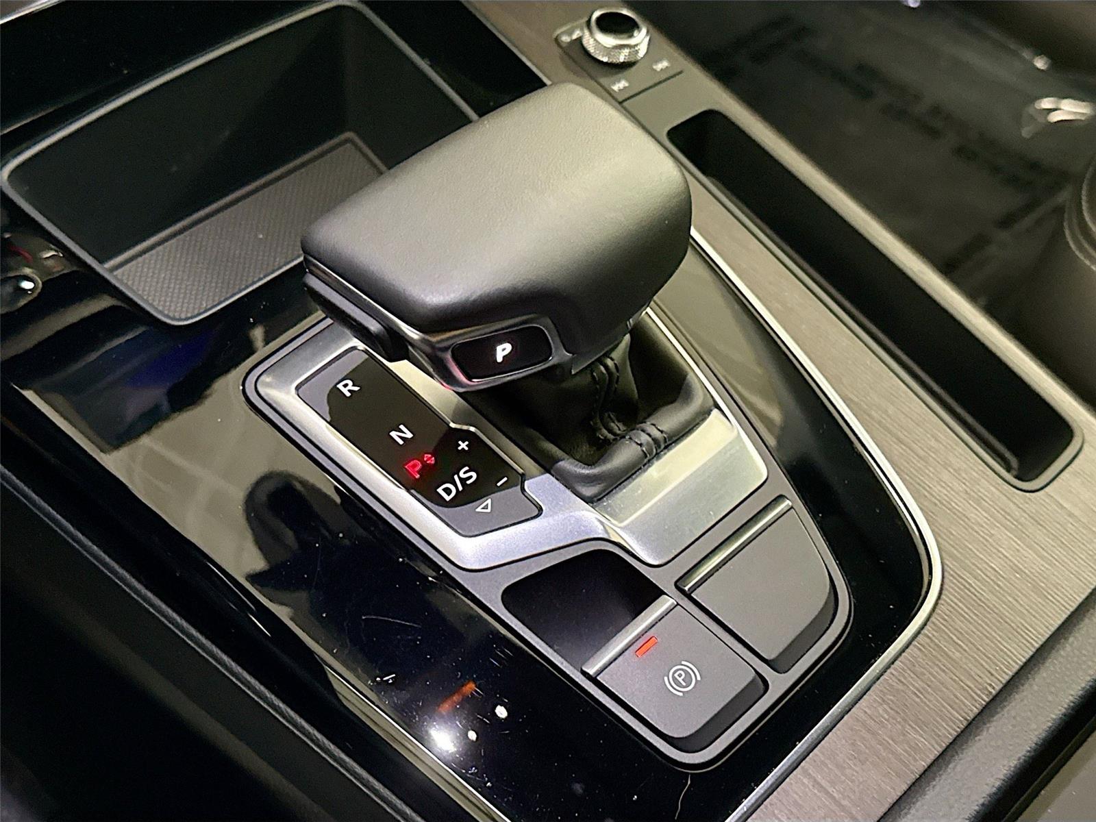 2023 Audi Q5 S line Premium
