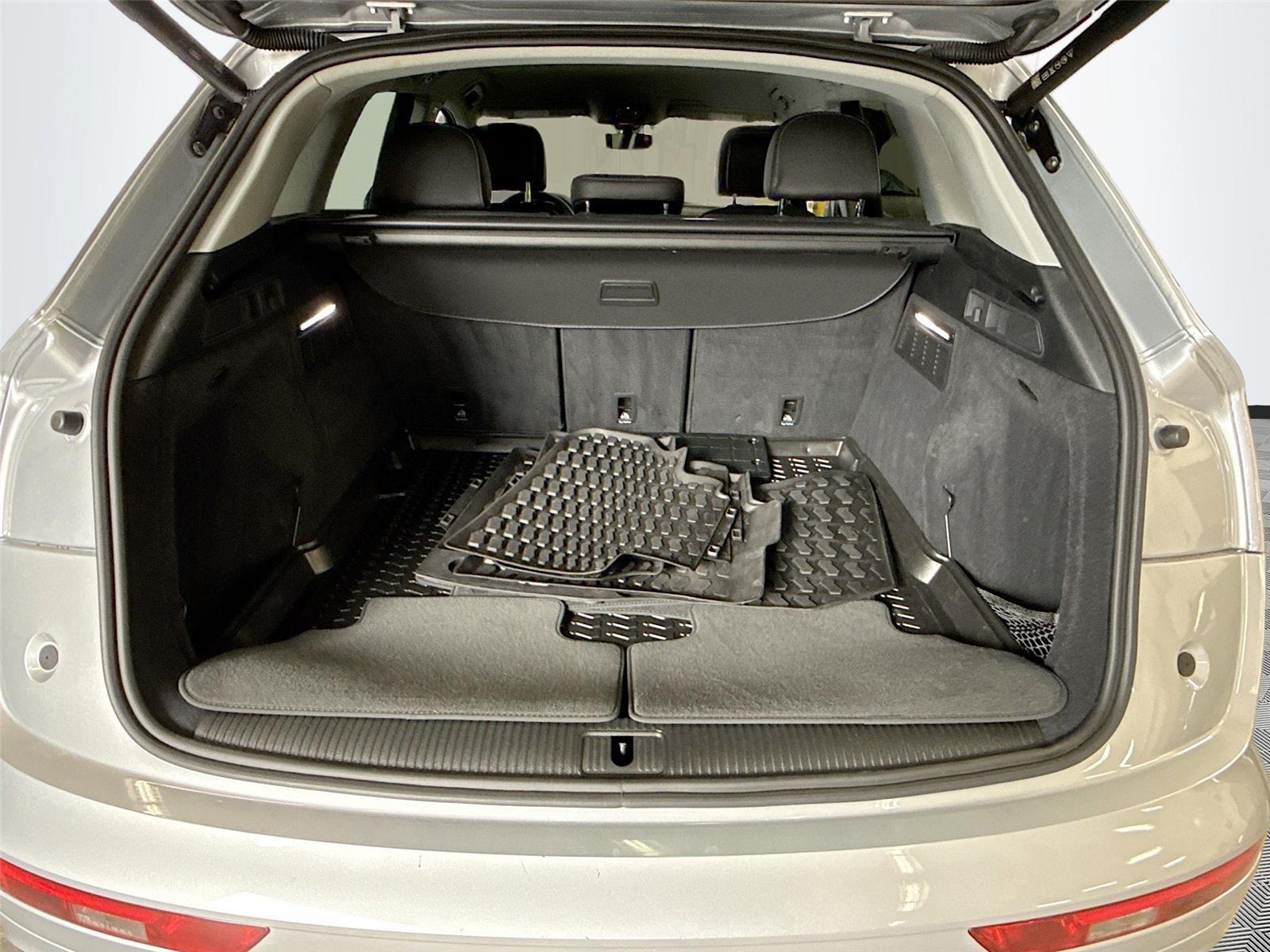 2023 Audi Q5 S line Premium
