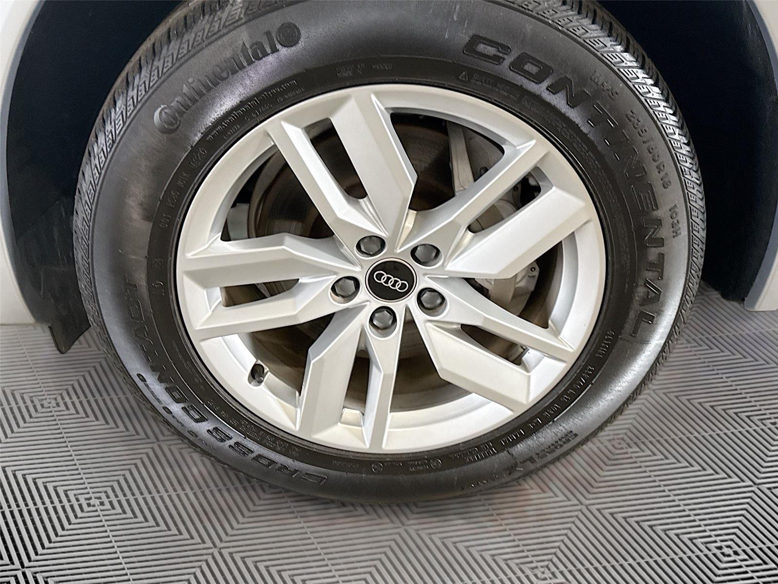 2023 Audi Q5 S line Premium