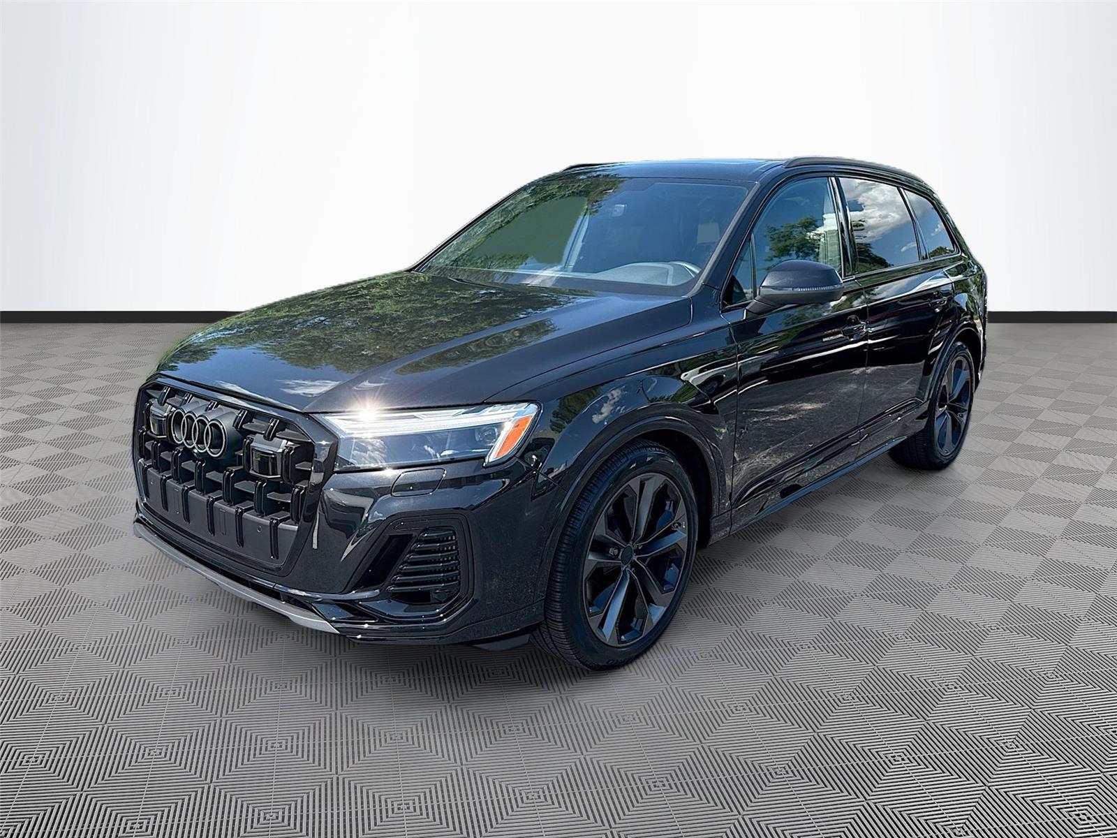 2026 Audi Q7 Premium Plus