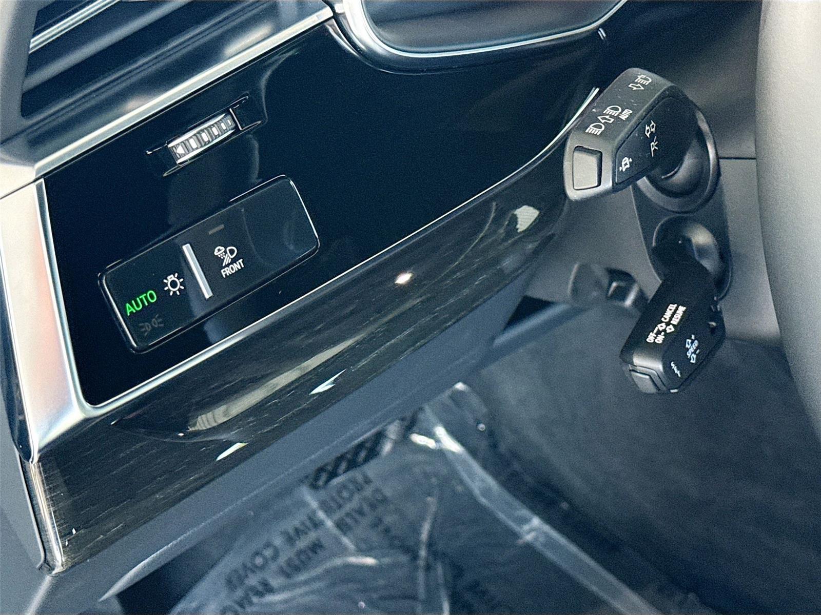 2026 Audi Q7 Premium Plus