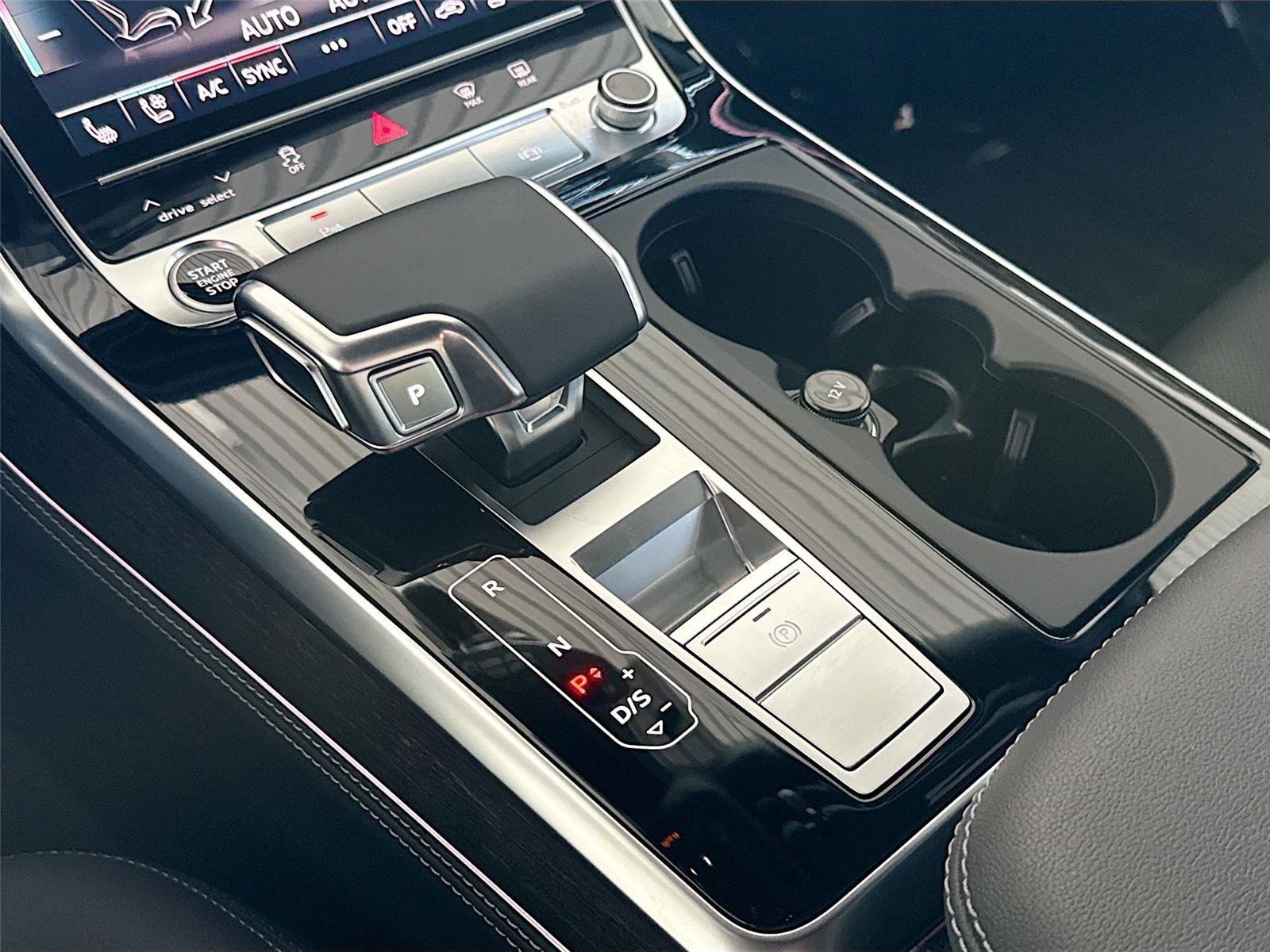 2026 Audi Q7 Premium Plus