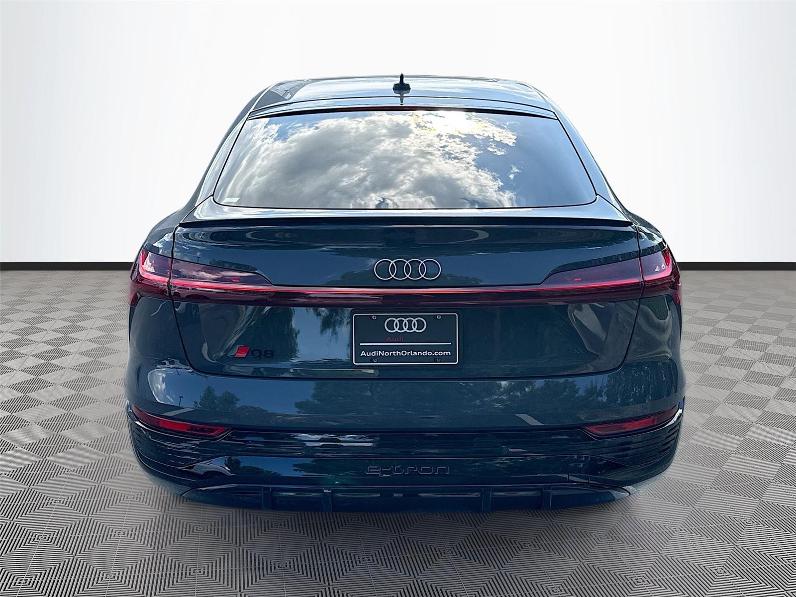 2024 Audi Q8 e-tron Sportback S line Premium Plus
