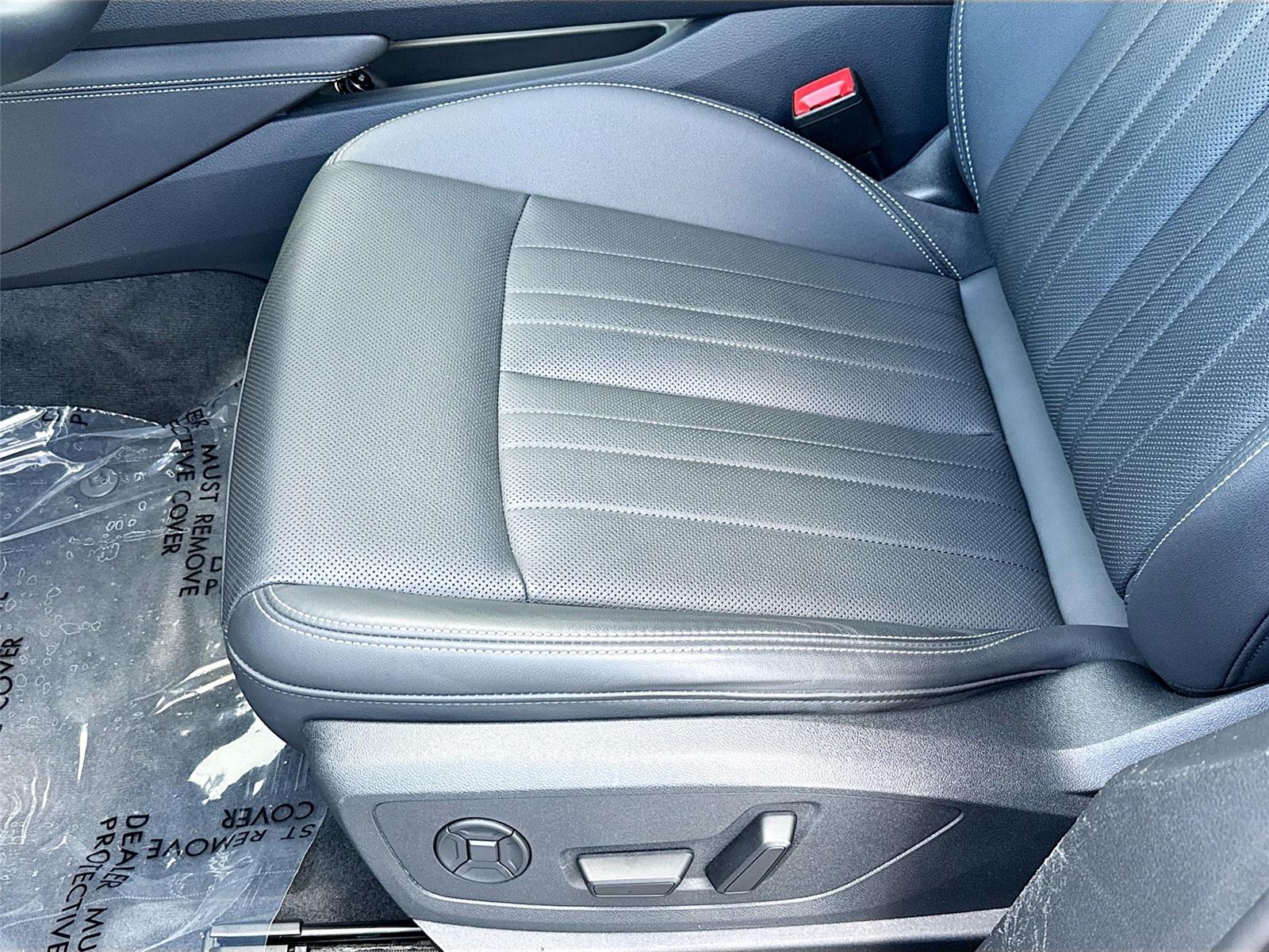 2024 Audi Q8 e-tron Sportback S line Premium Plus